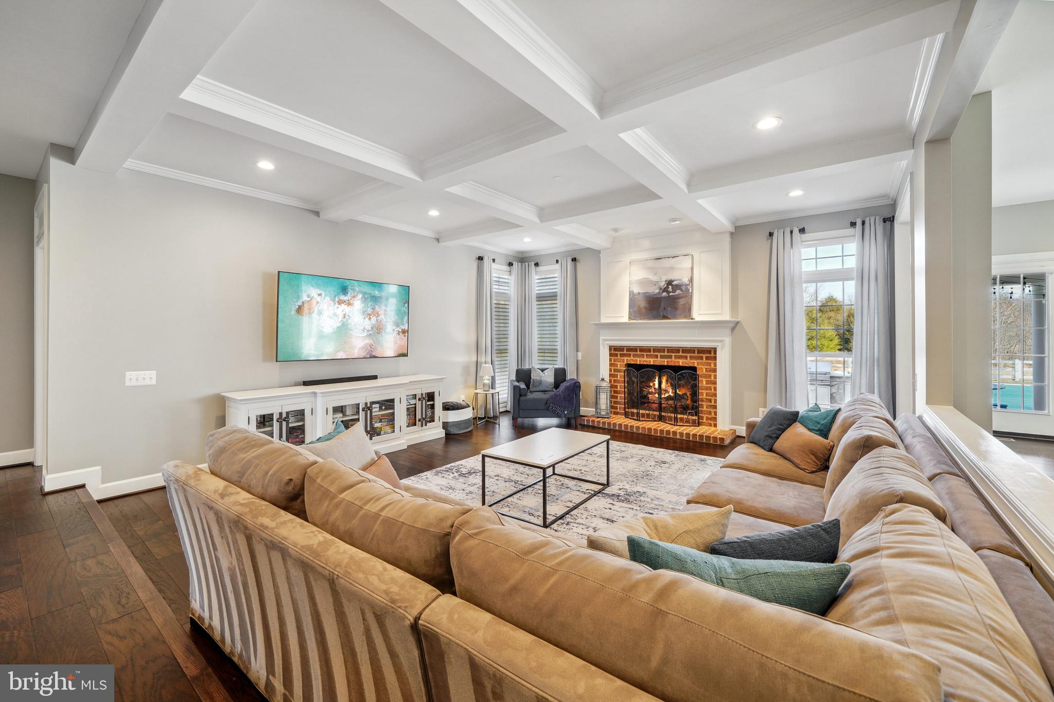 RED CEDAR - Residential