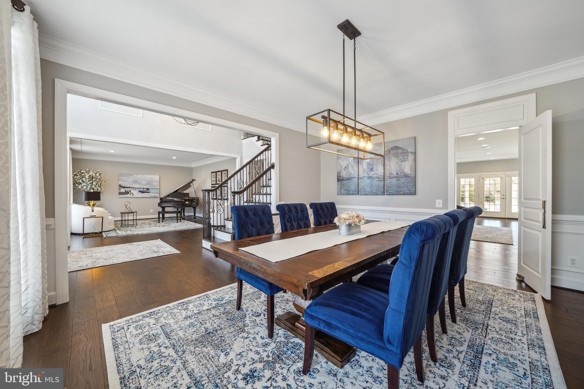 RED CEDAR - Residential