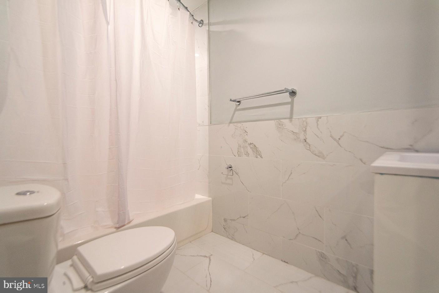 WASHINGTON SQ WEST - Residential Lease