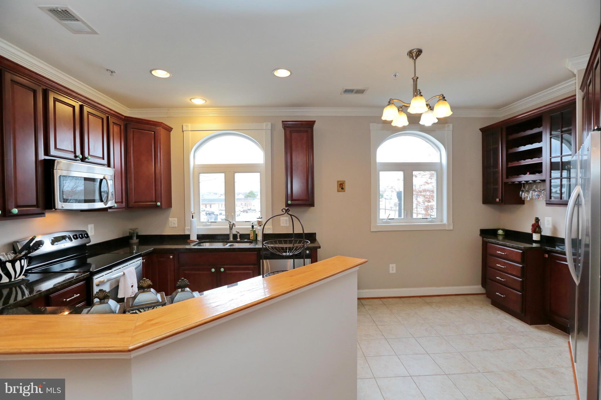 CENTENNIAL COMMONS - Residential Lease