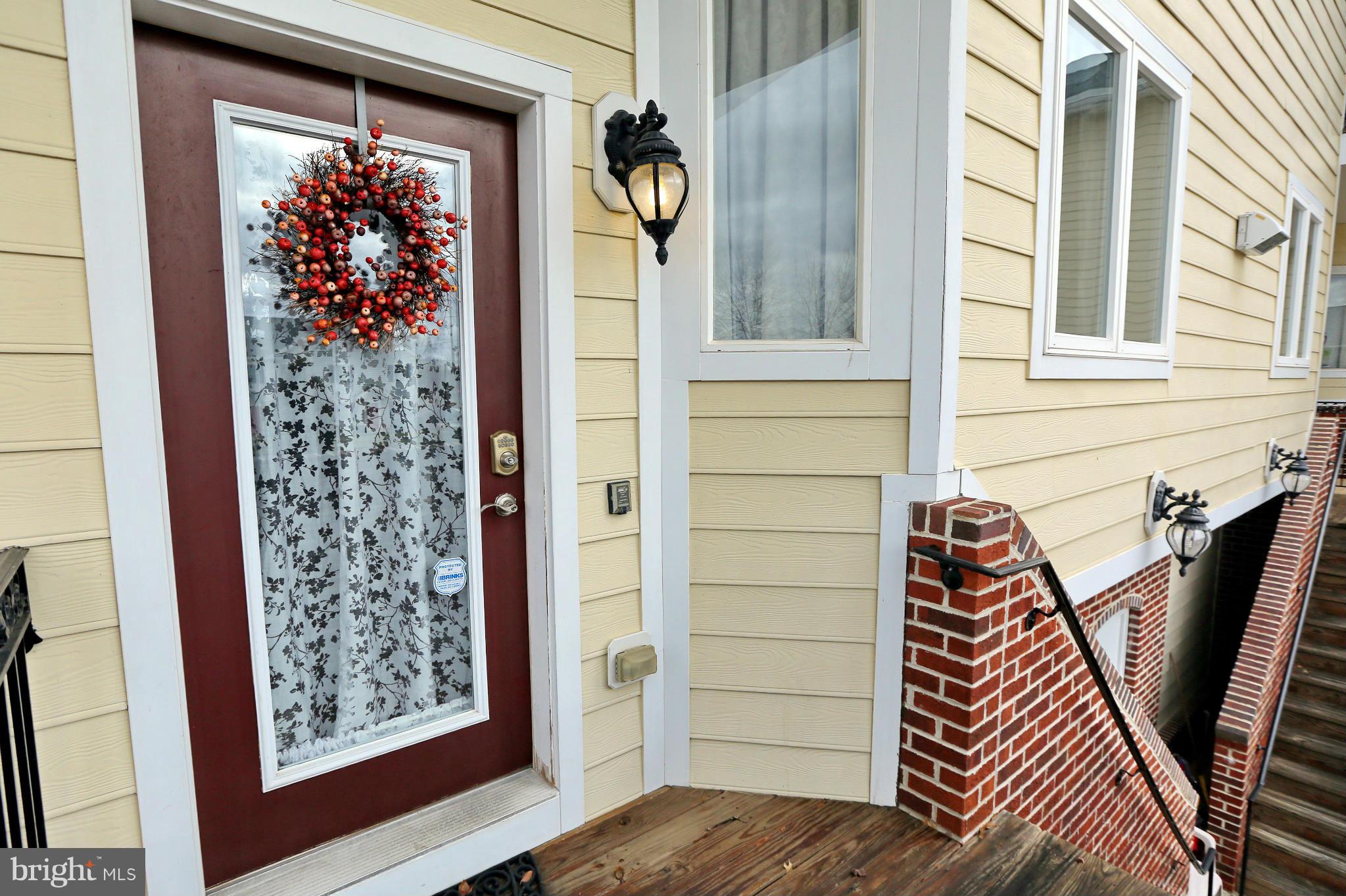 CENTENNIAL COMMONS - Residential Lease