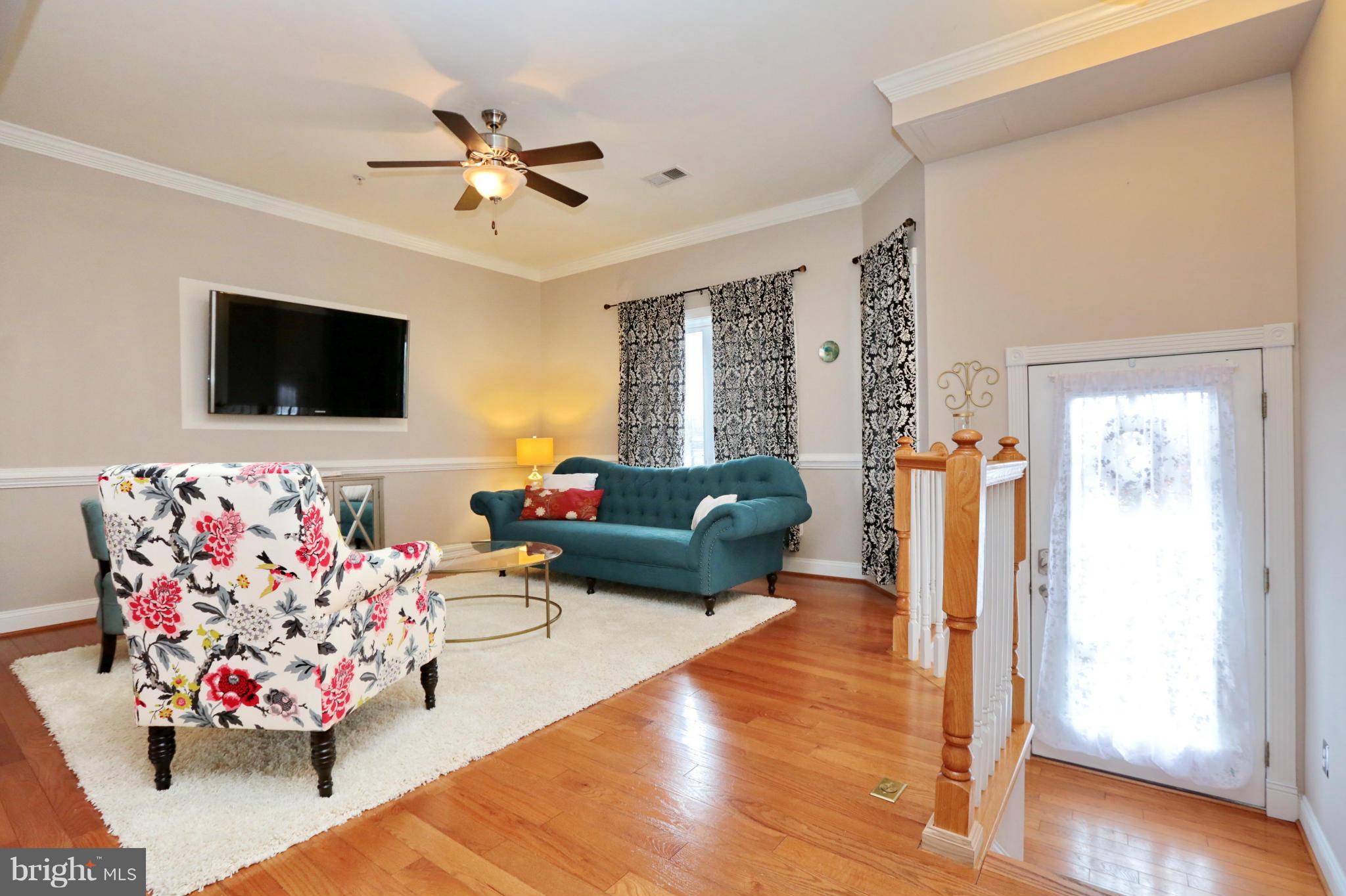 CENTENNIAL COMMONS - Residential Lease