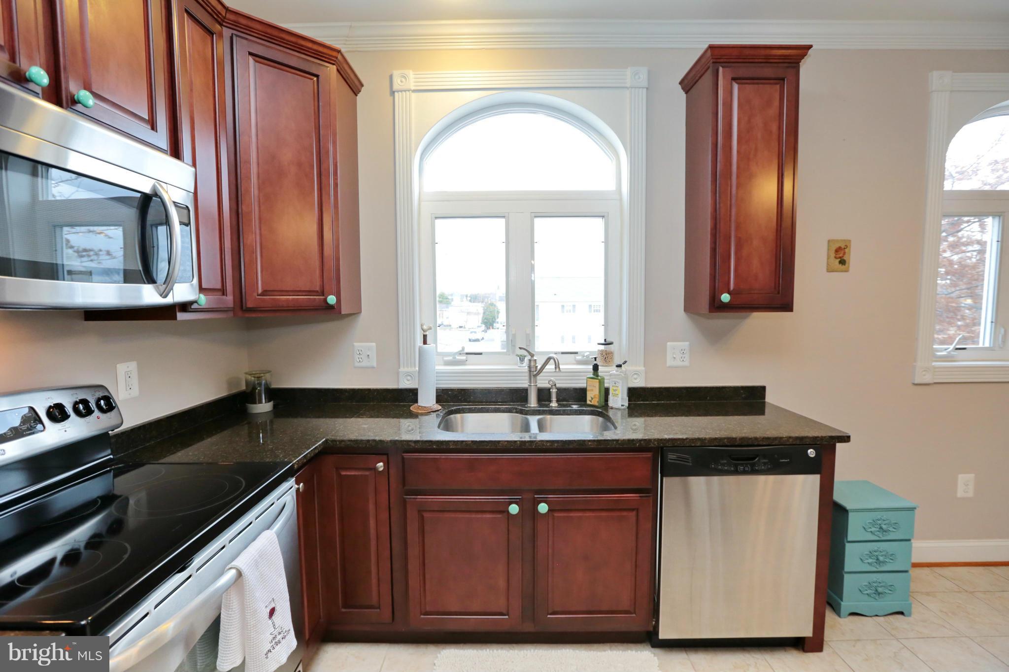 CENTENNIAL COMMONS - Residential Lease