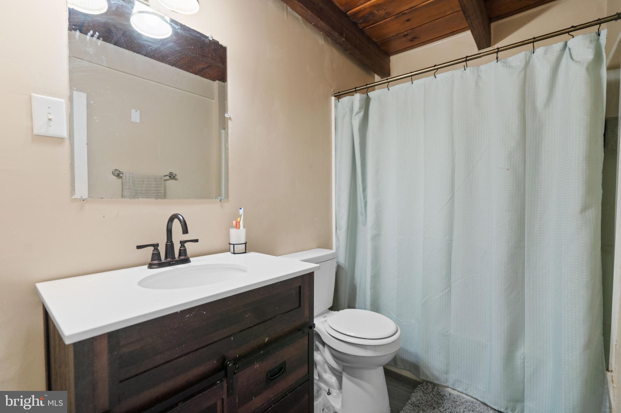 LAKE HOLIDAY ESTATES - Residential