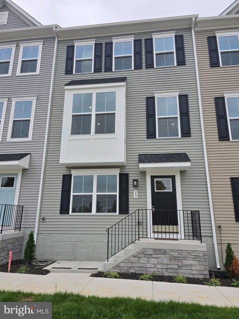 Townhouse For Rent - 33 Oasis Avenue<br/> RANSON, WV 25438