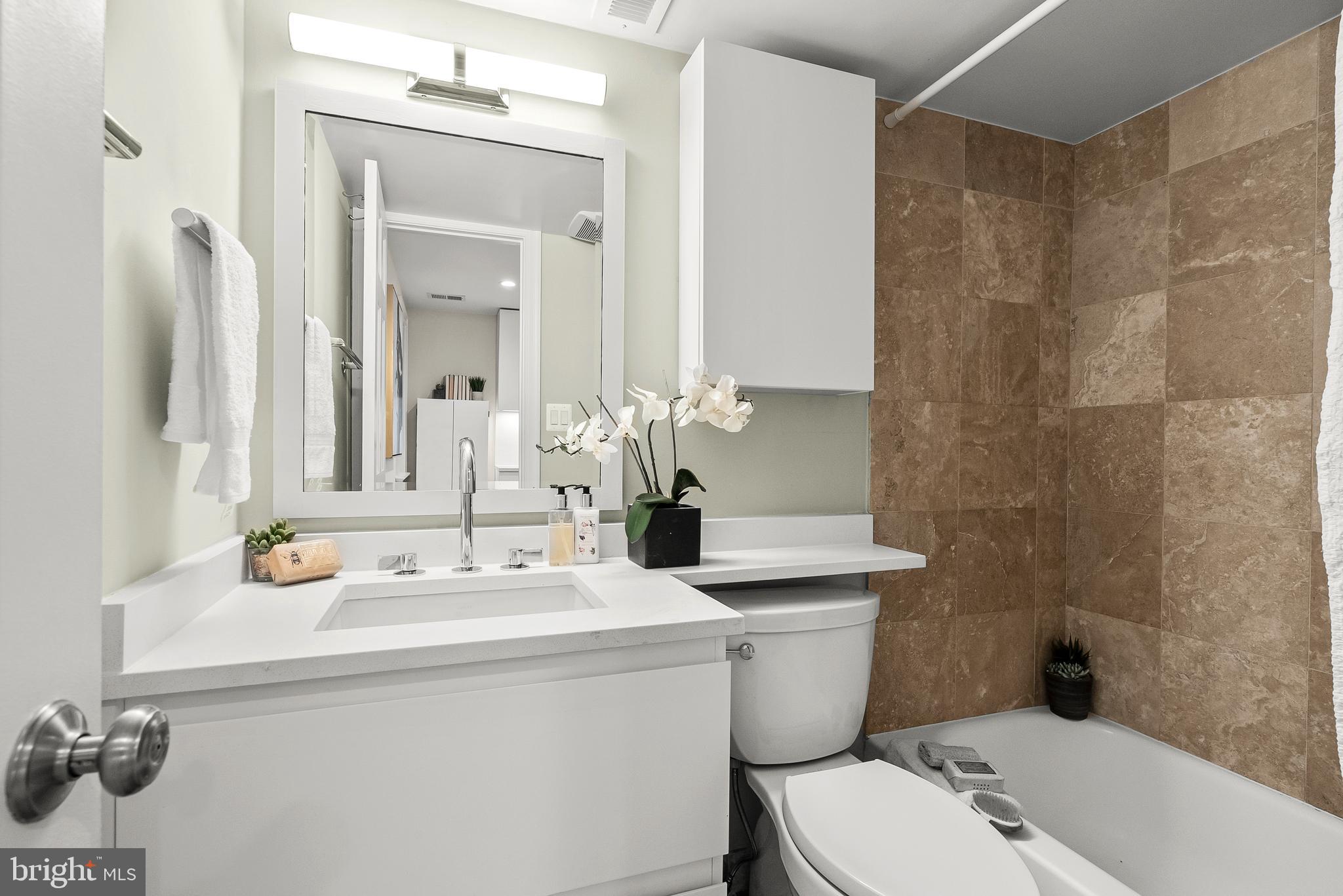 LOGAN CIRCLE - Residential