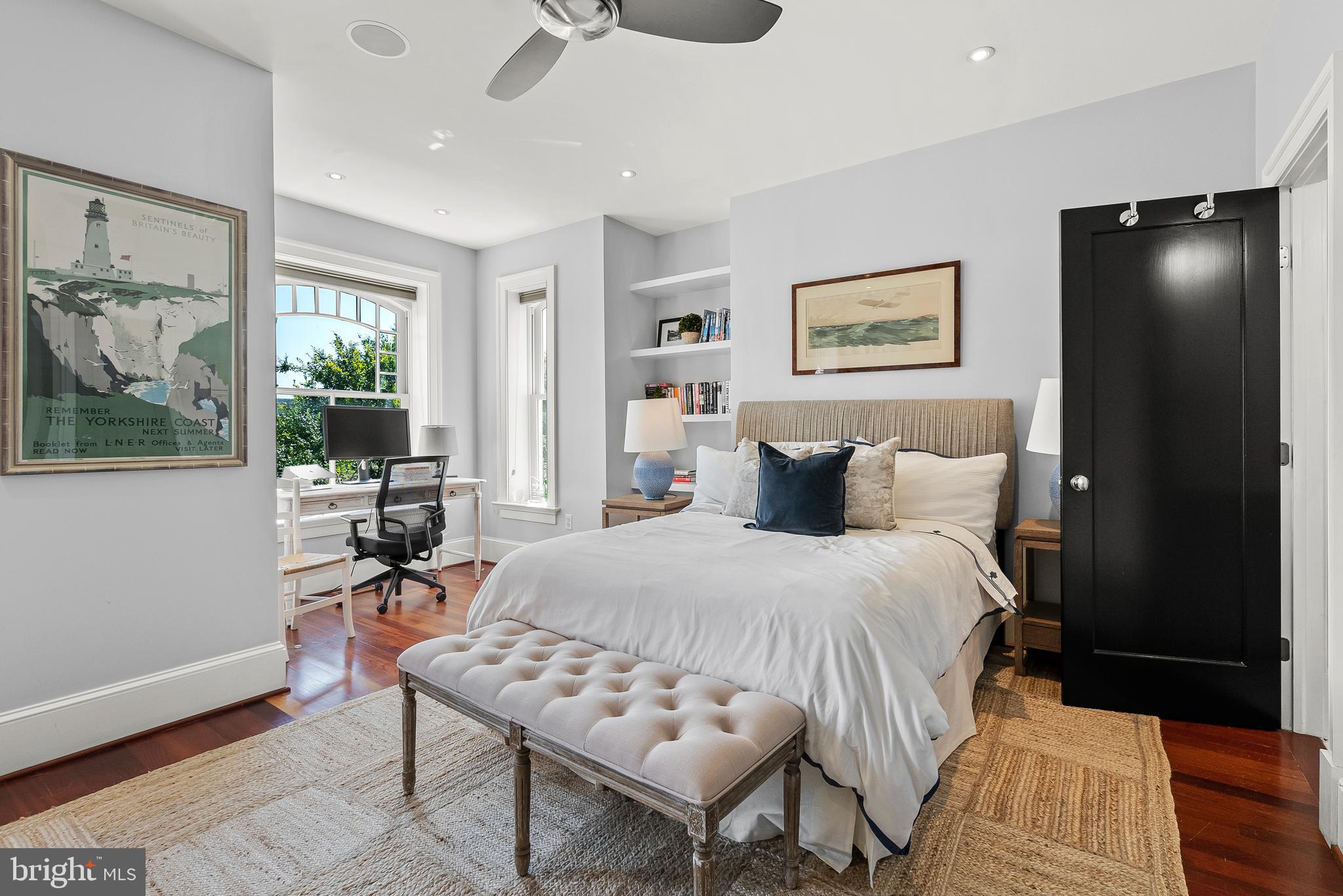 LOGAN CIRCLE - Residential