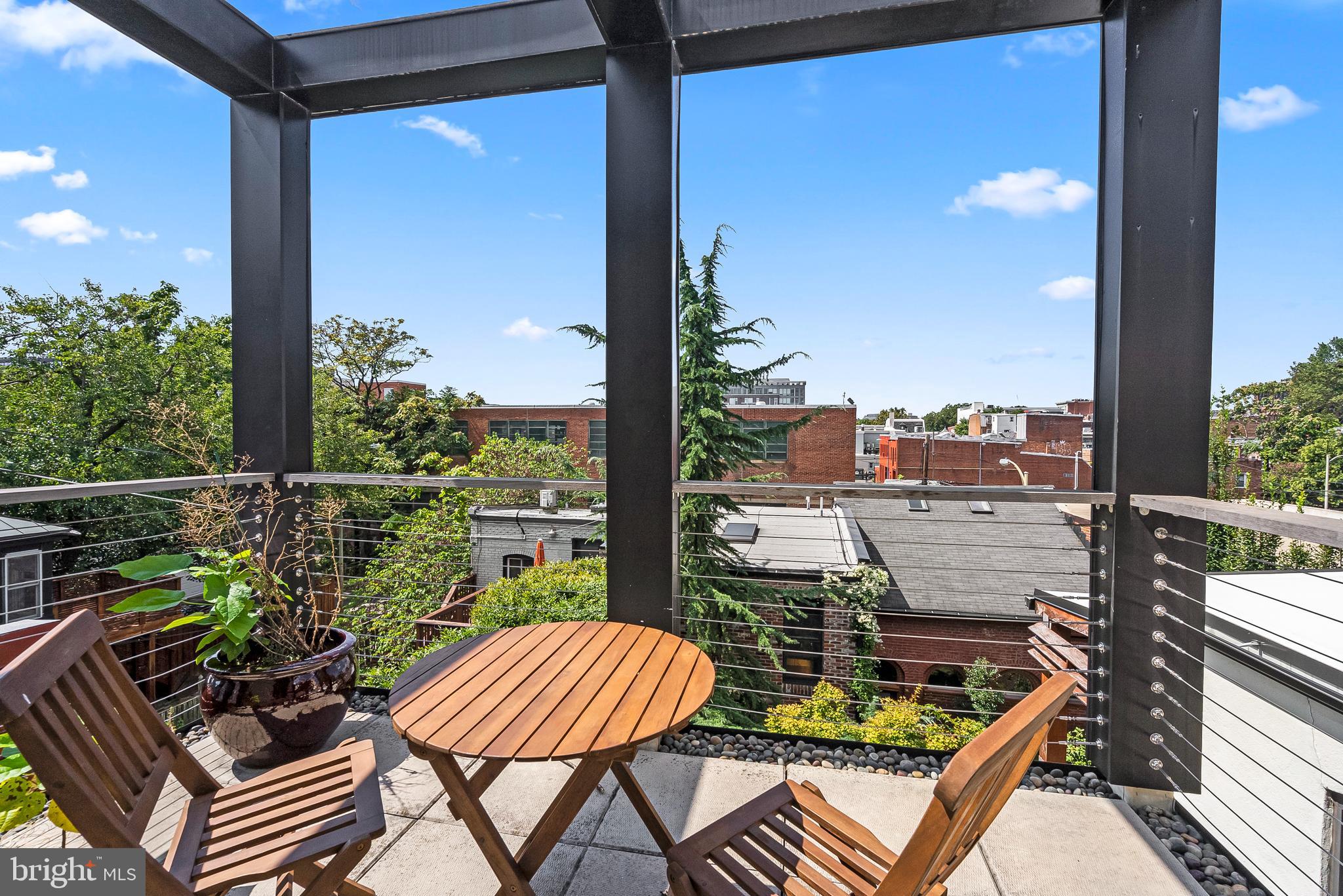 LOGAN CIRCLE - Residential