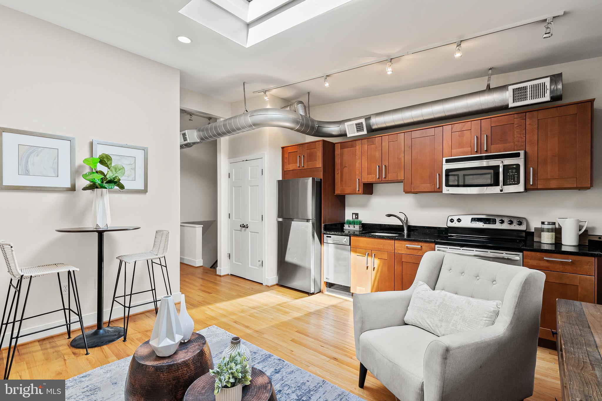 LOGAN CIRCLE - Residential