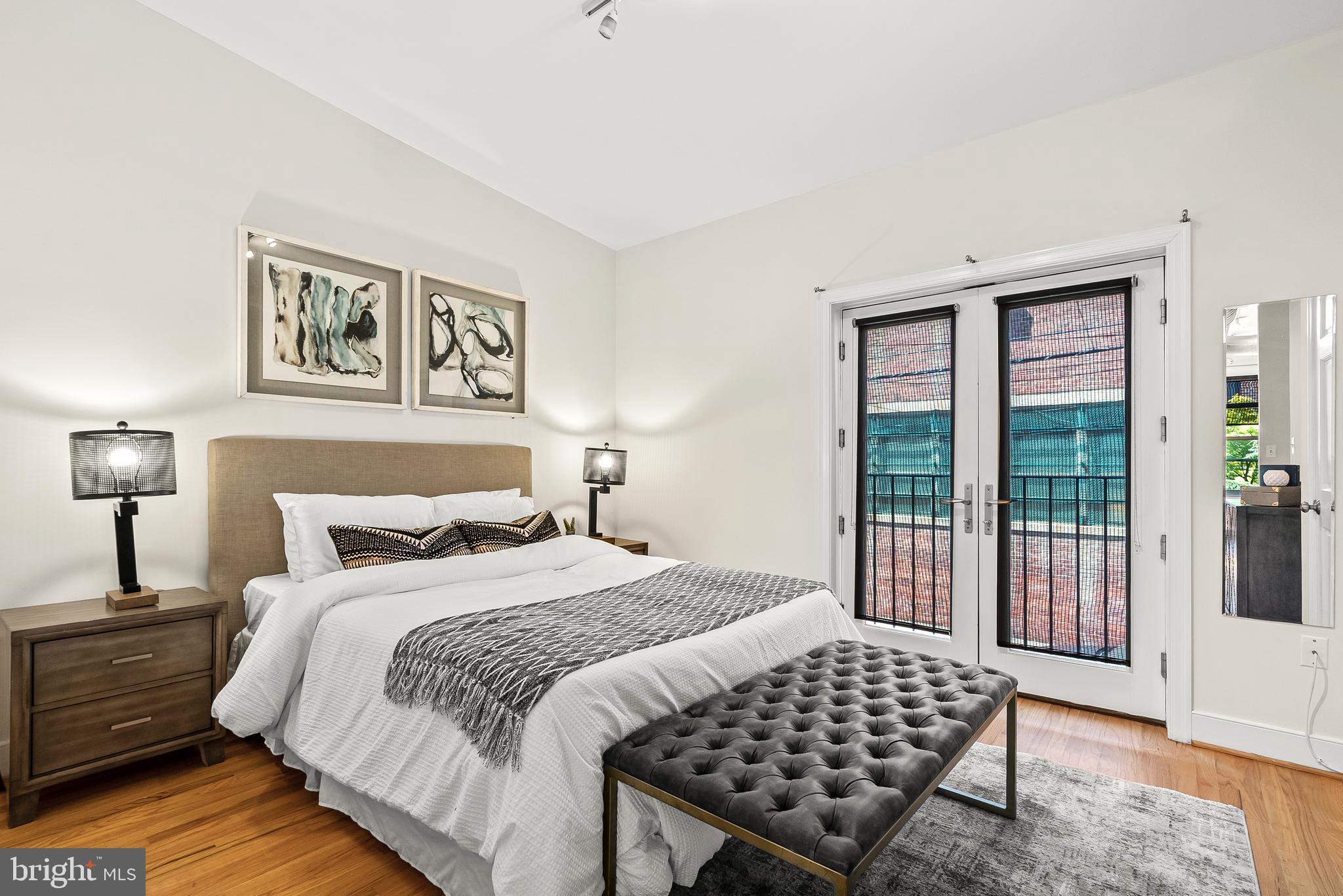 LOGAN CIRCLE - Residential