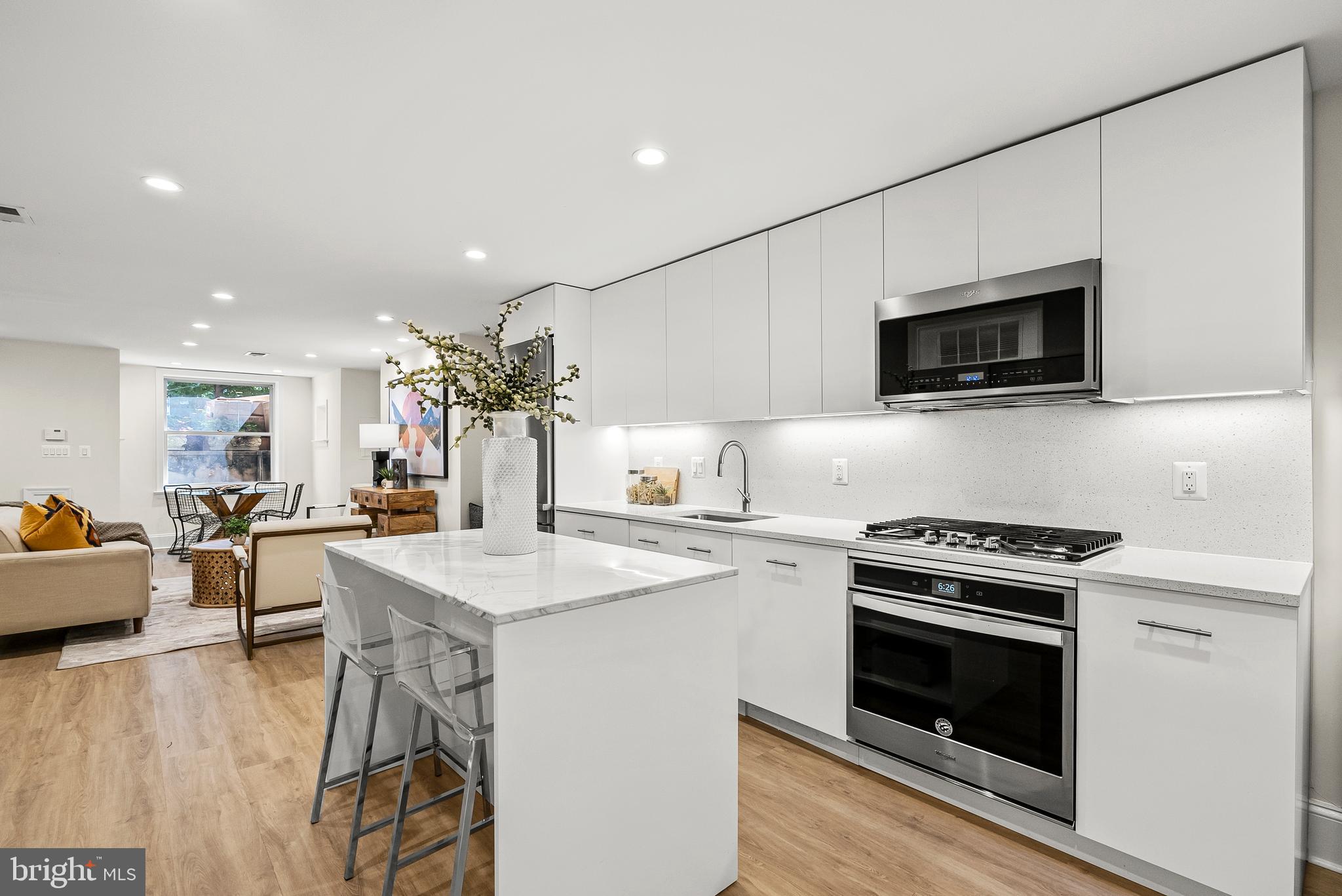 LOGAN CIRCLE - Residential