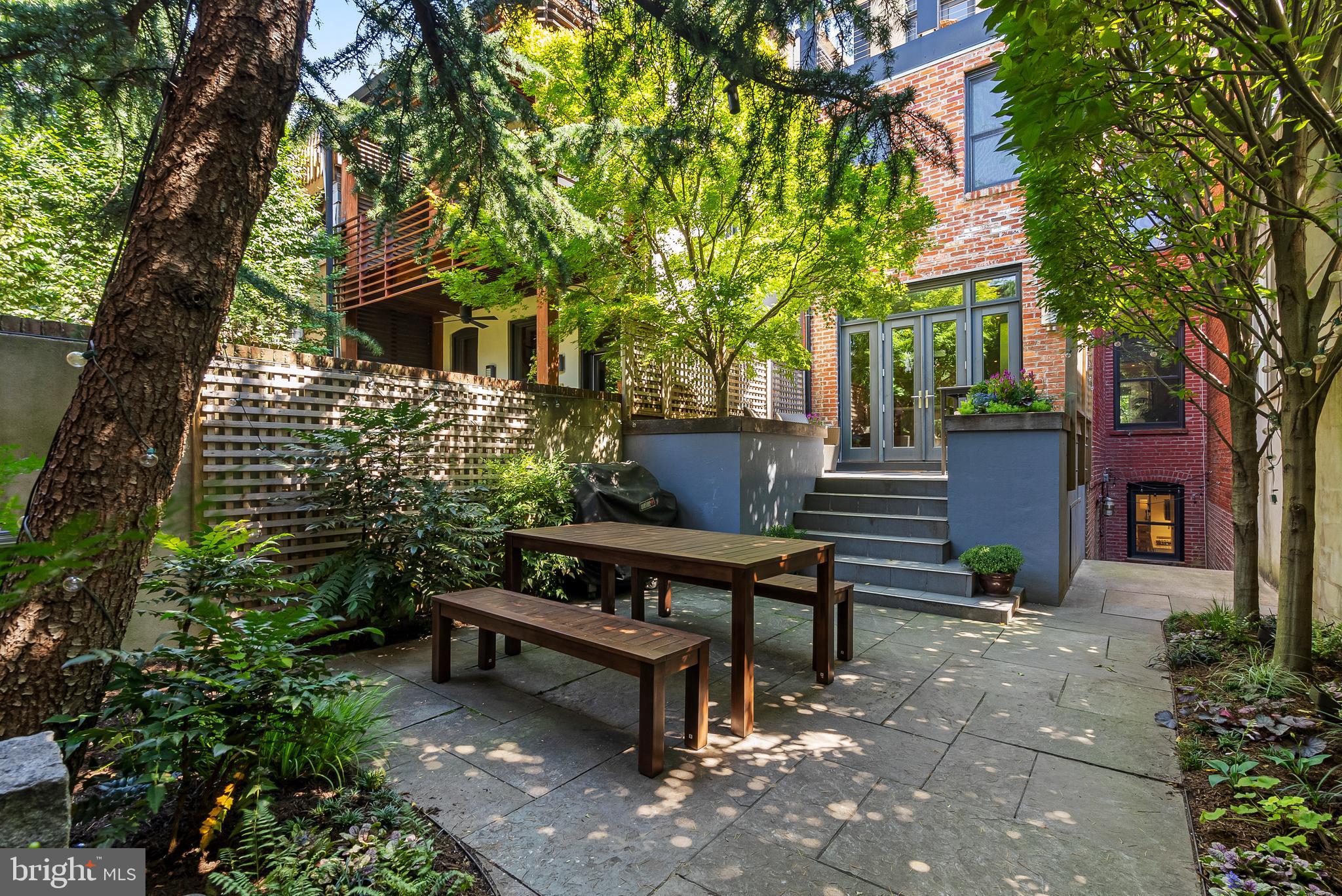 LOGAN CIRCLE - Residential