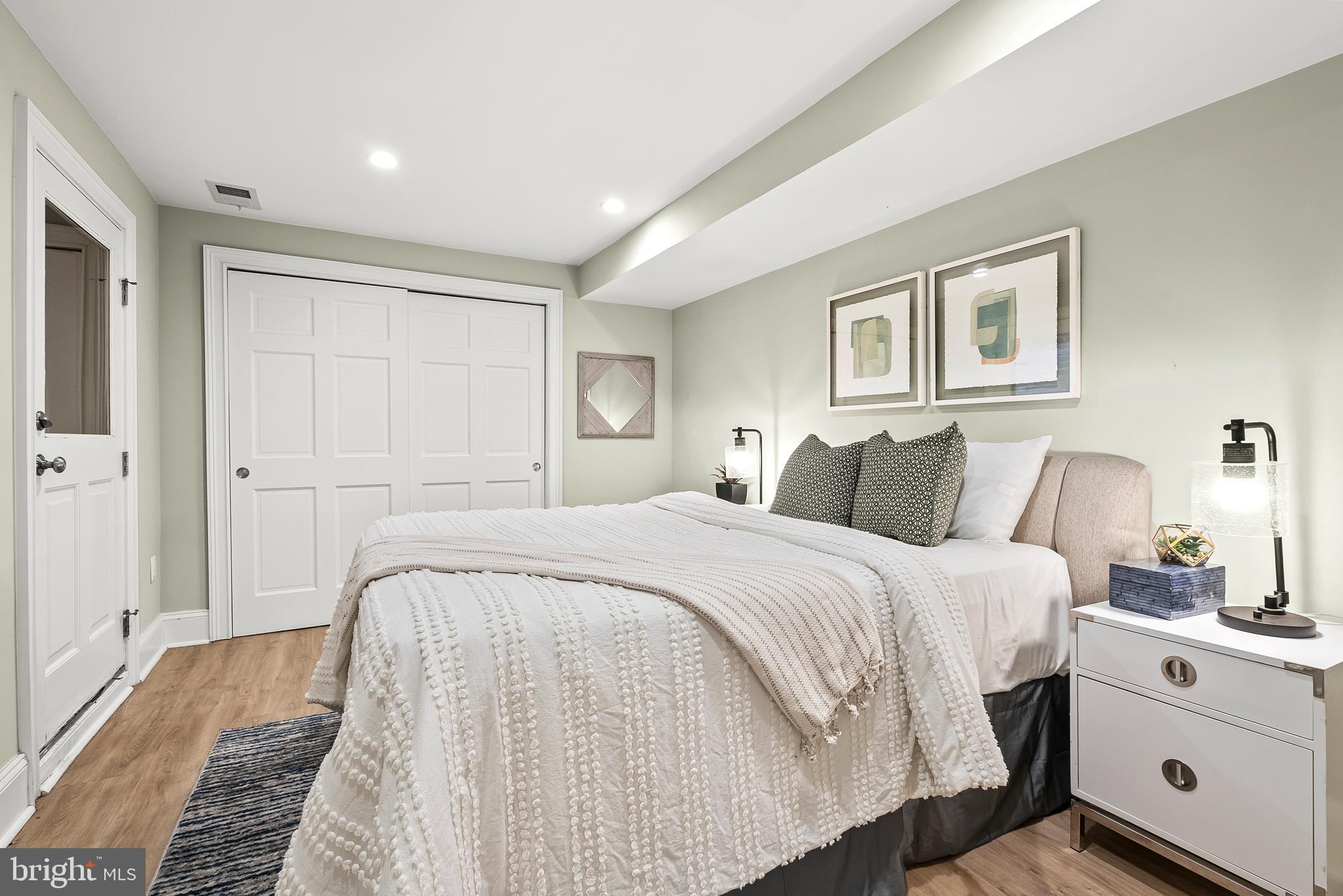 LOGAN CIRCLE - Residential