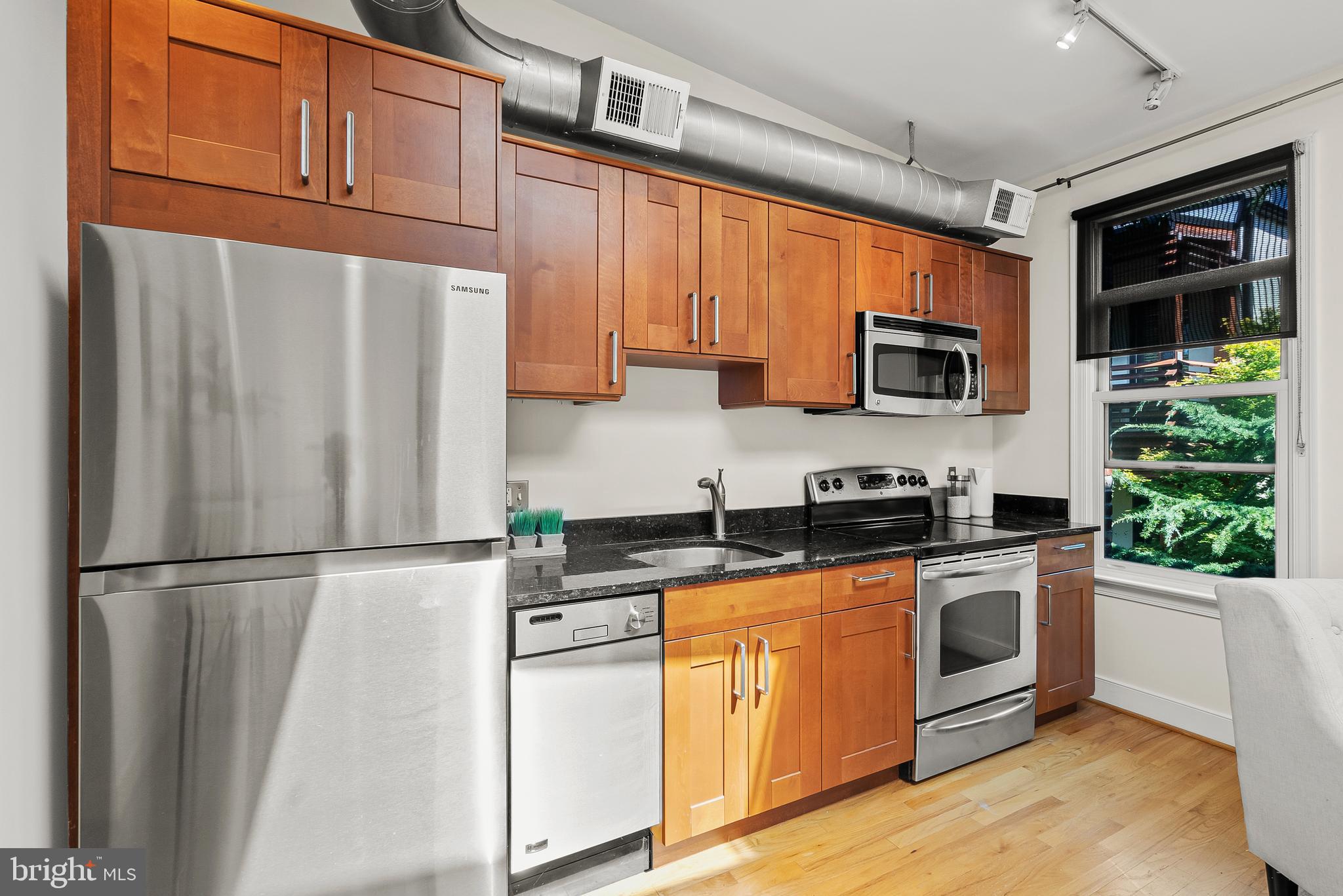LOGAN CIRCLE - Residential