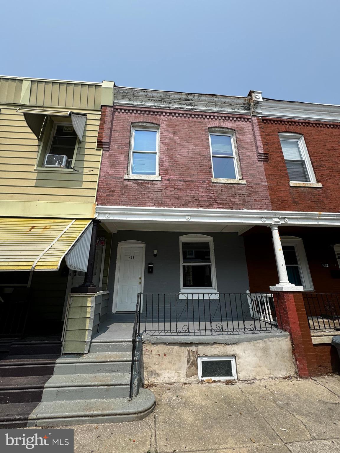 Welcome to 426 N Salford St, a 3-bedroom, 1-bathroom home located in the heart of Carroll Park. This property offers a traditional layout with a spacious living room, dining area, and kitchen on the main floor. Upstairs, you’ll find three well-sized bedrooms and a full bathroom.
A great opportunity for both investors and buyers, this home is available now and ready for its next chapter. Conveniently located near public transportation, parks, and neighborhood amenities, with easy access to Center City and surrounding areas.