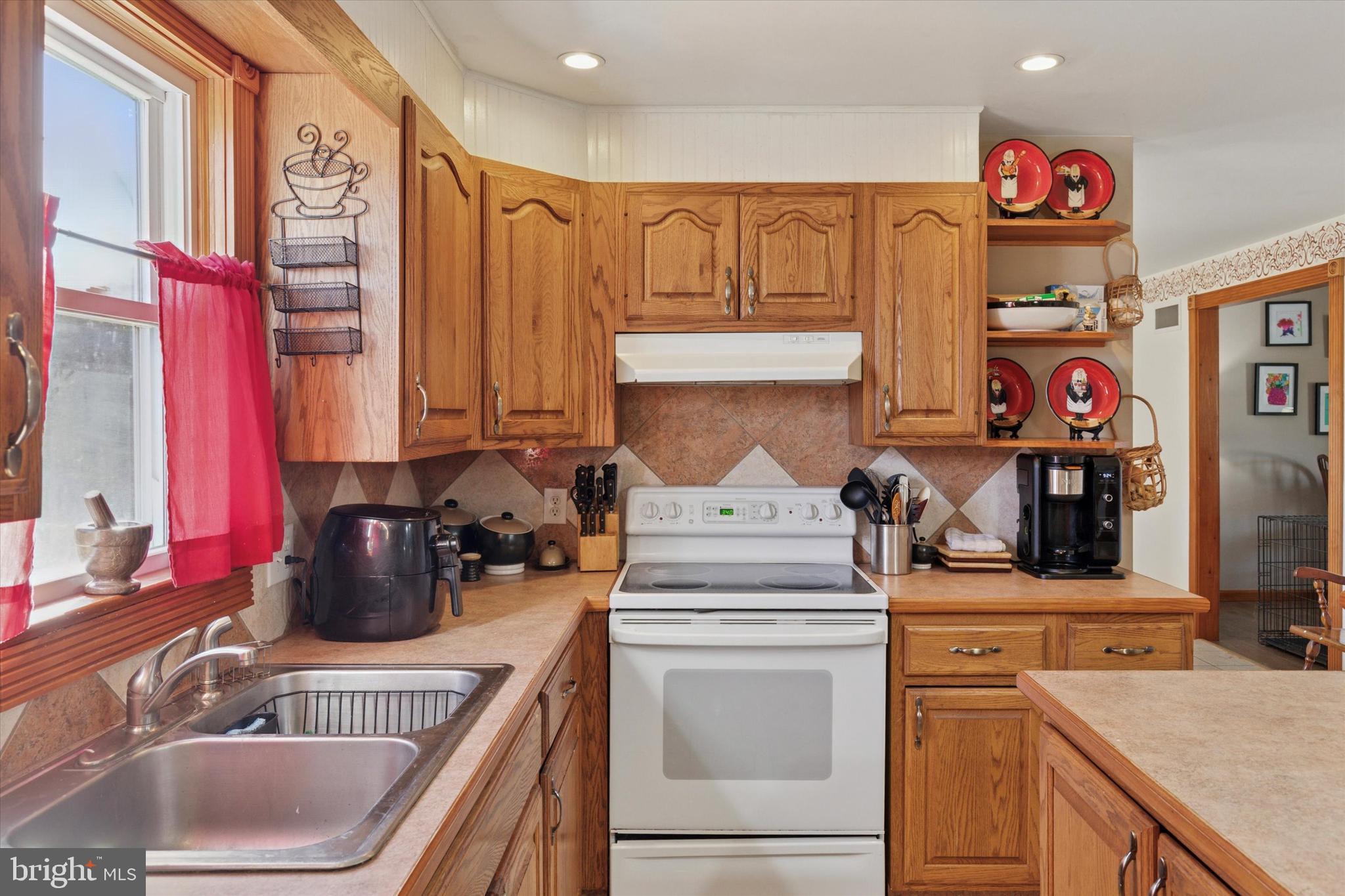 SUNRISE MEADOWS - Residential