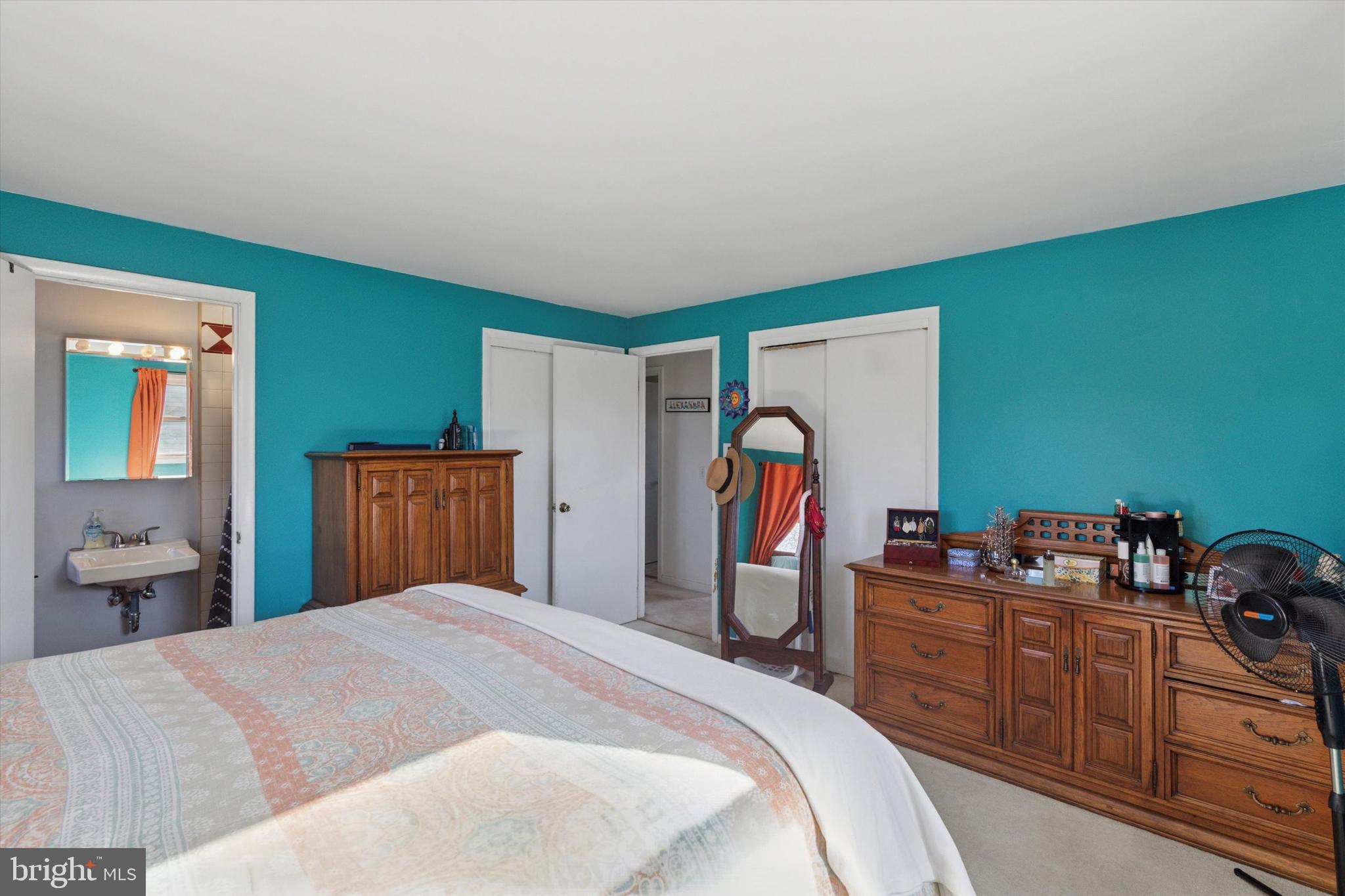 SUNRISE MEADOWS - Residential