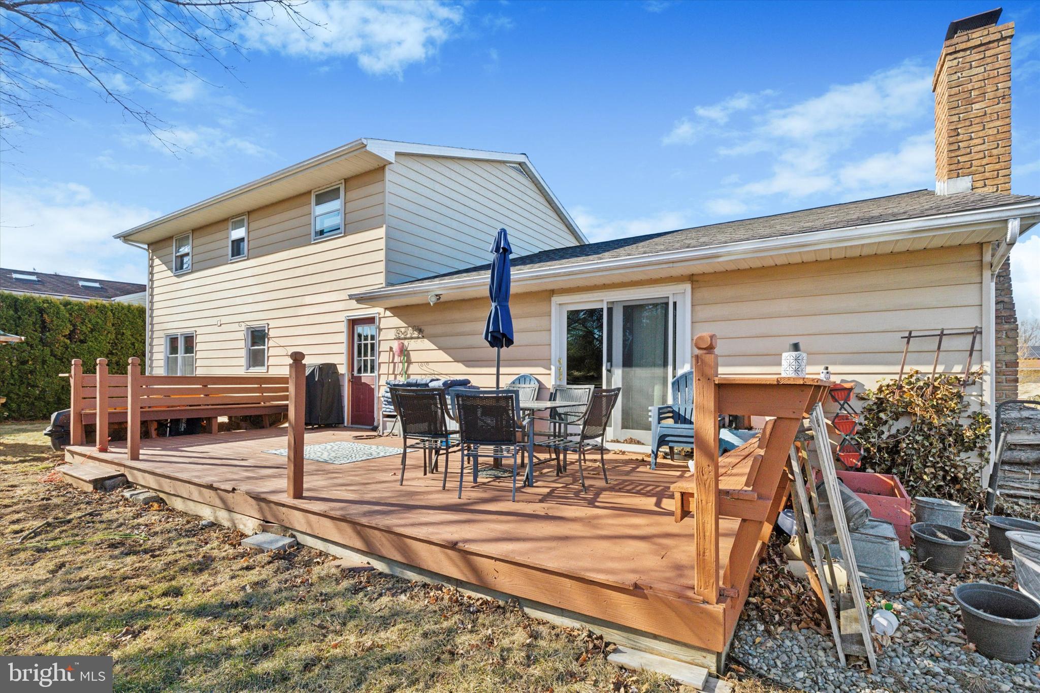 SUNRISE MEADOWS - Residential