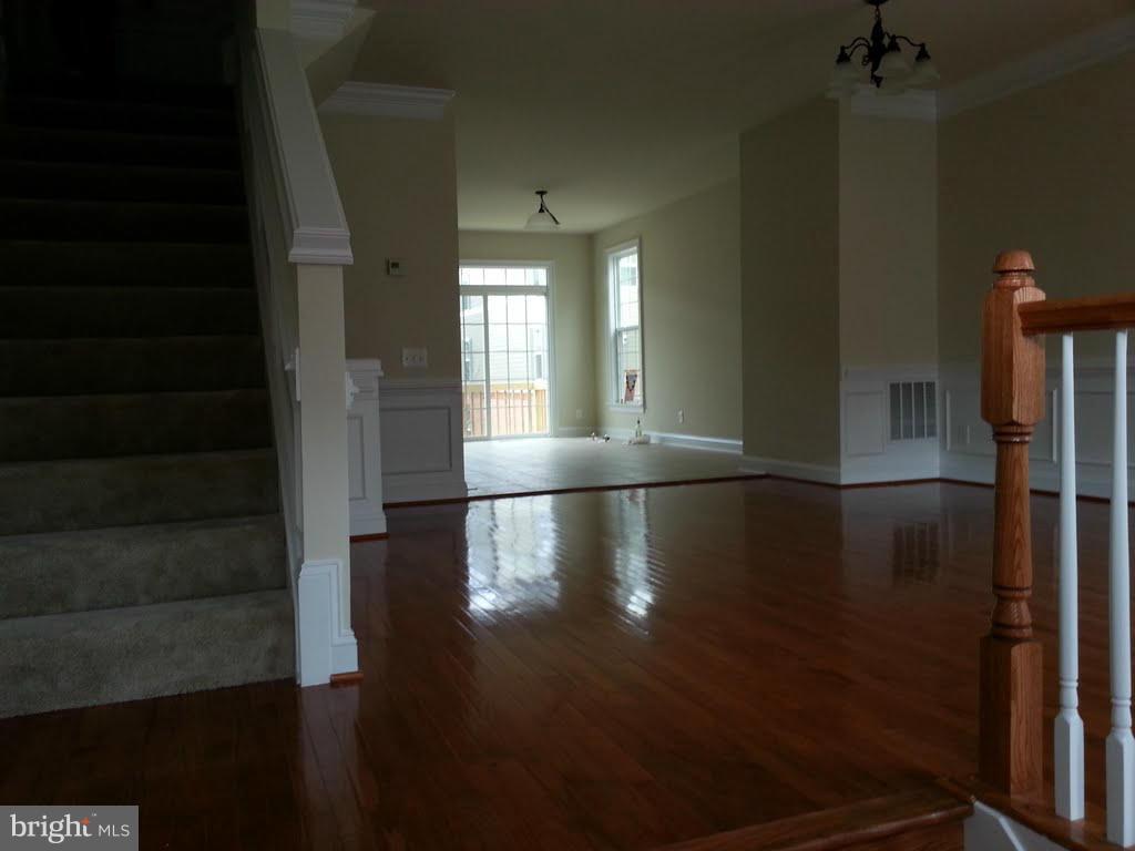 GOOSE CREEK VILLAGE - Residential Lease