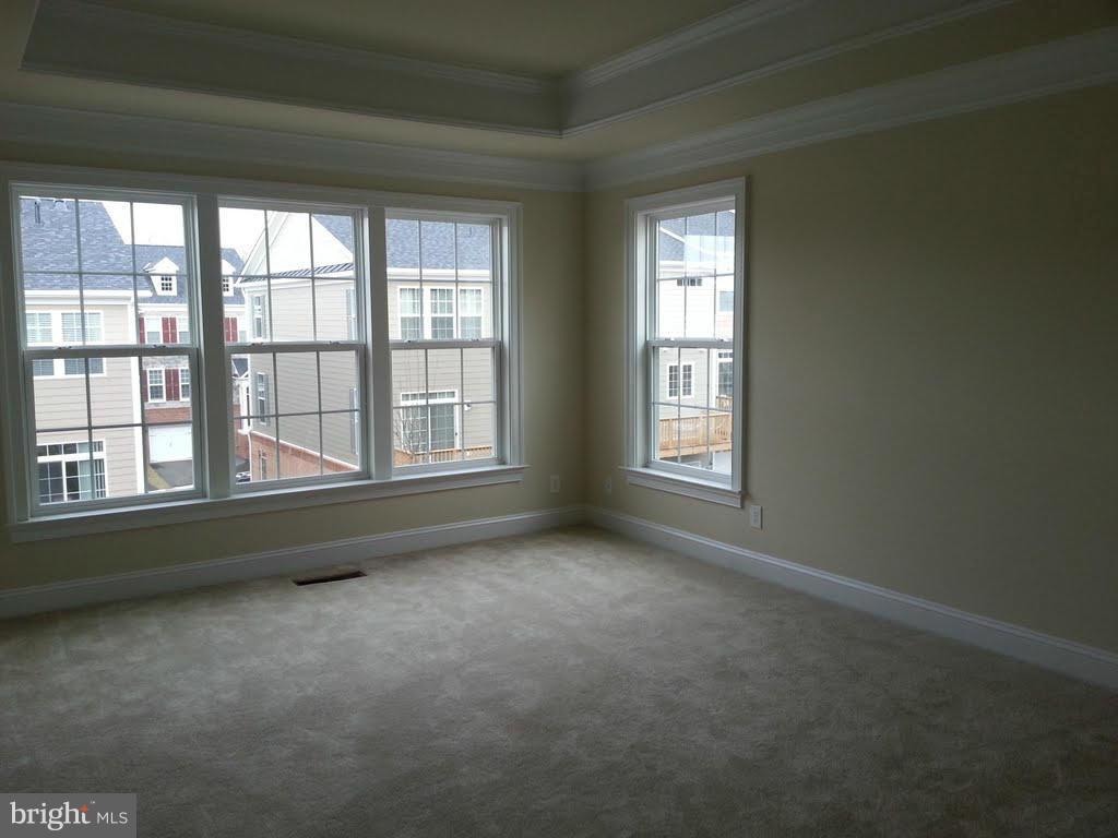 GOOSE CREEK VILLAGE - Residential Lease