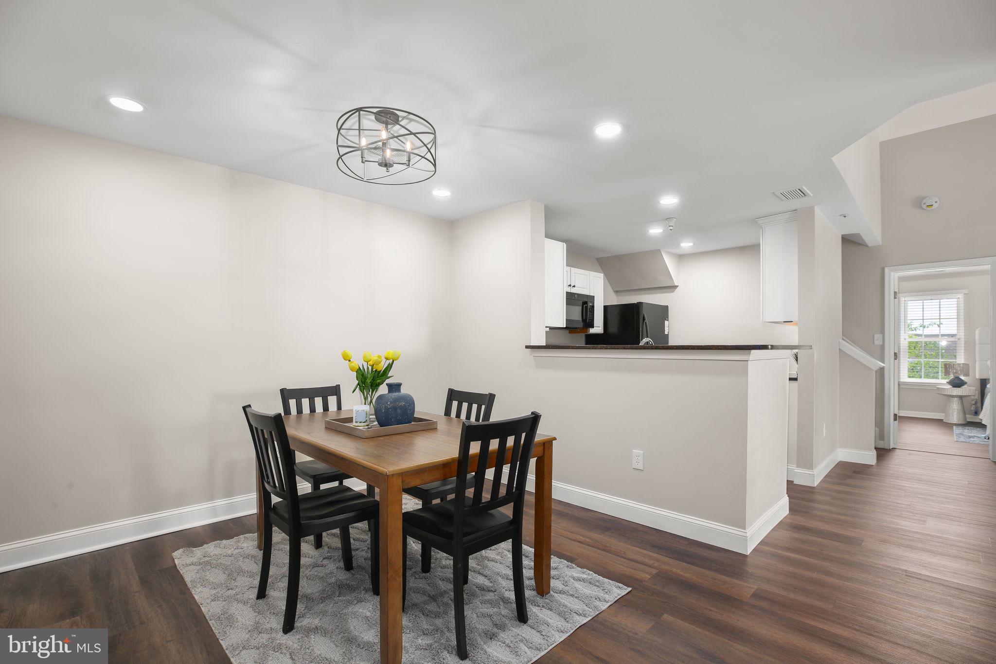 1067 GARDENVIEW LOOP 304