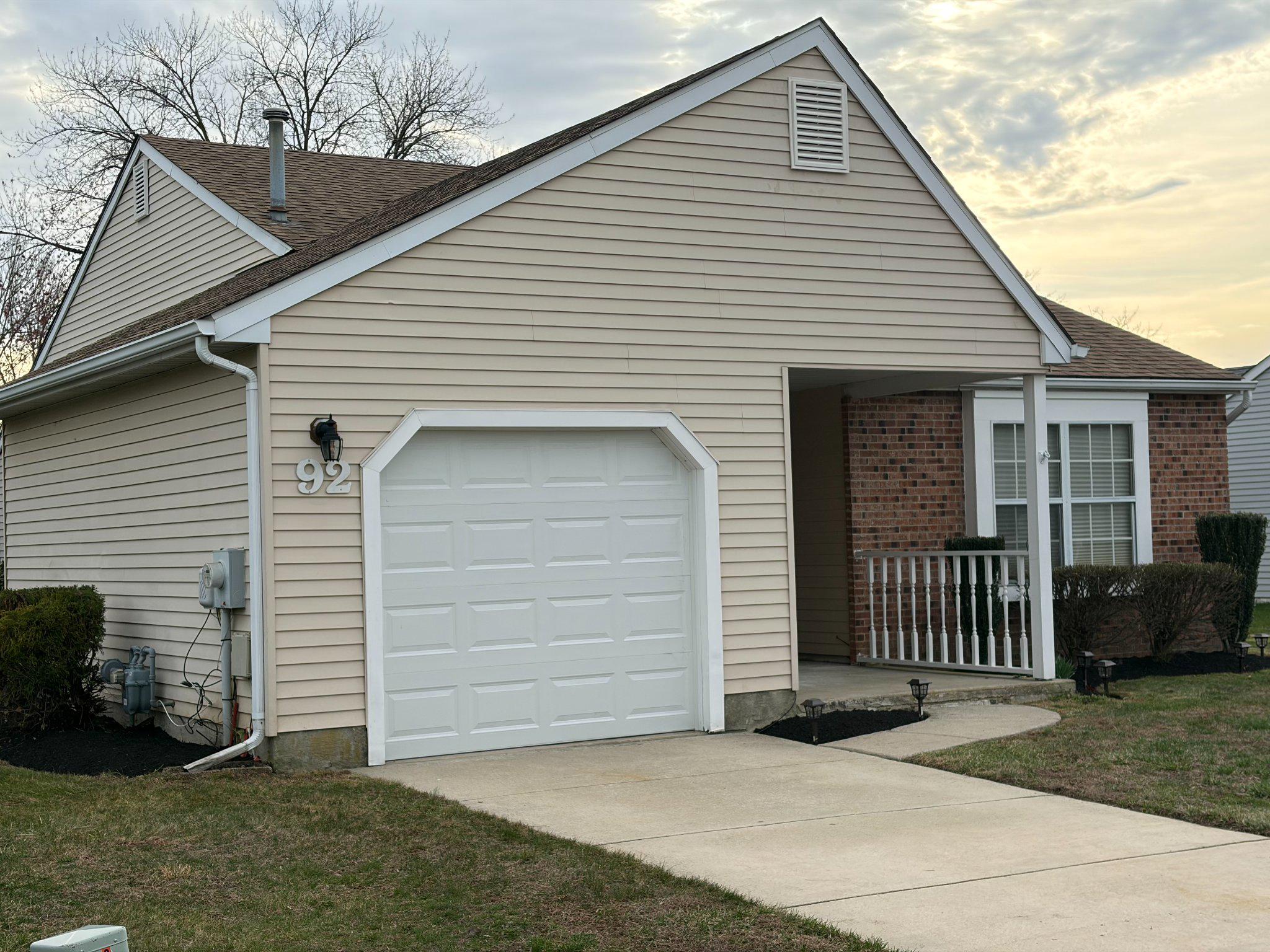 92 KNOLLWOOD DRIVE