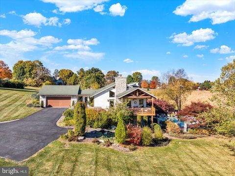821 N CHURCH ROAD READING PA 19608