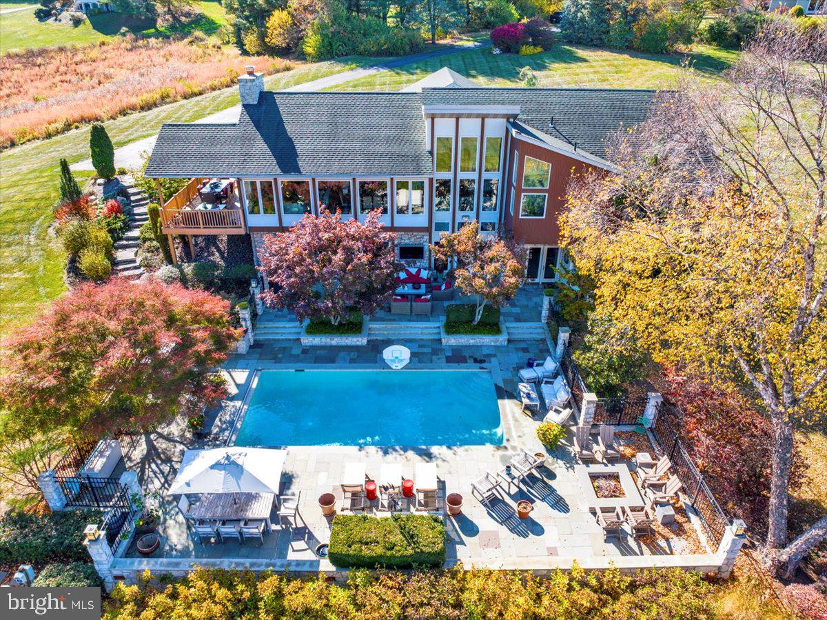 821 N CHURCH ROAD
