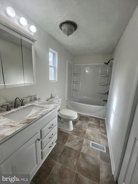 Photo of 321 Fern Rd, MILLVILLE, NJ 08332 (MLS # NJCB2028372)