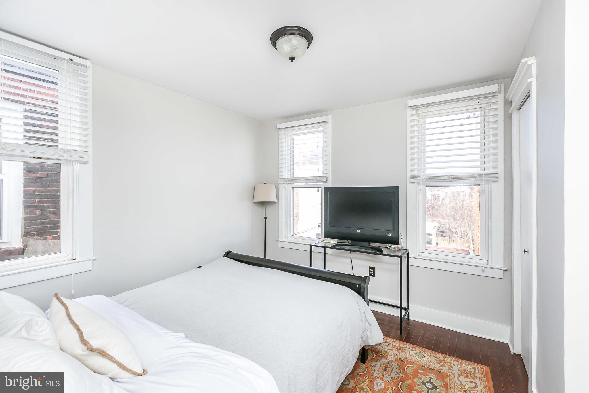 RIVERSIDE - Residential