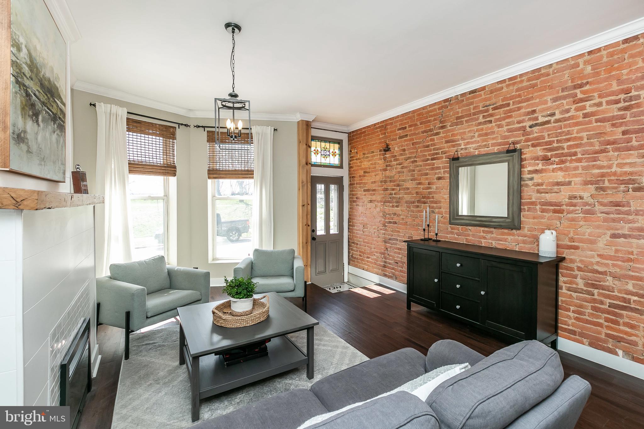 RIVERSIDE - Residential