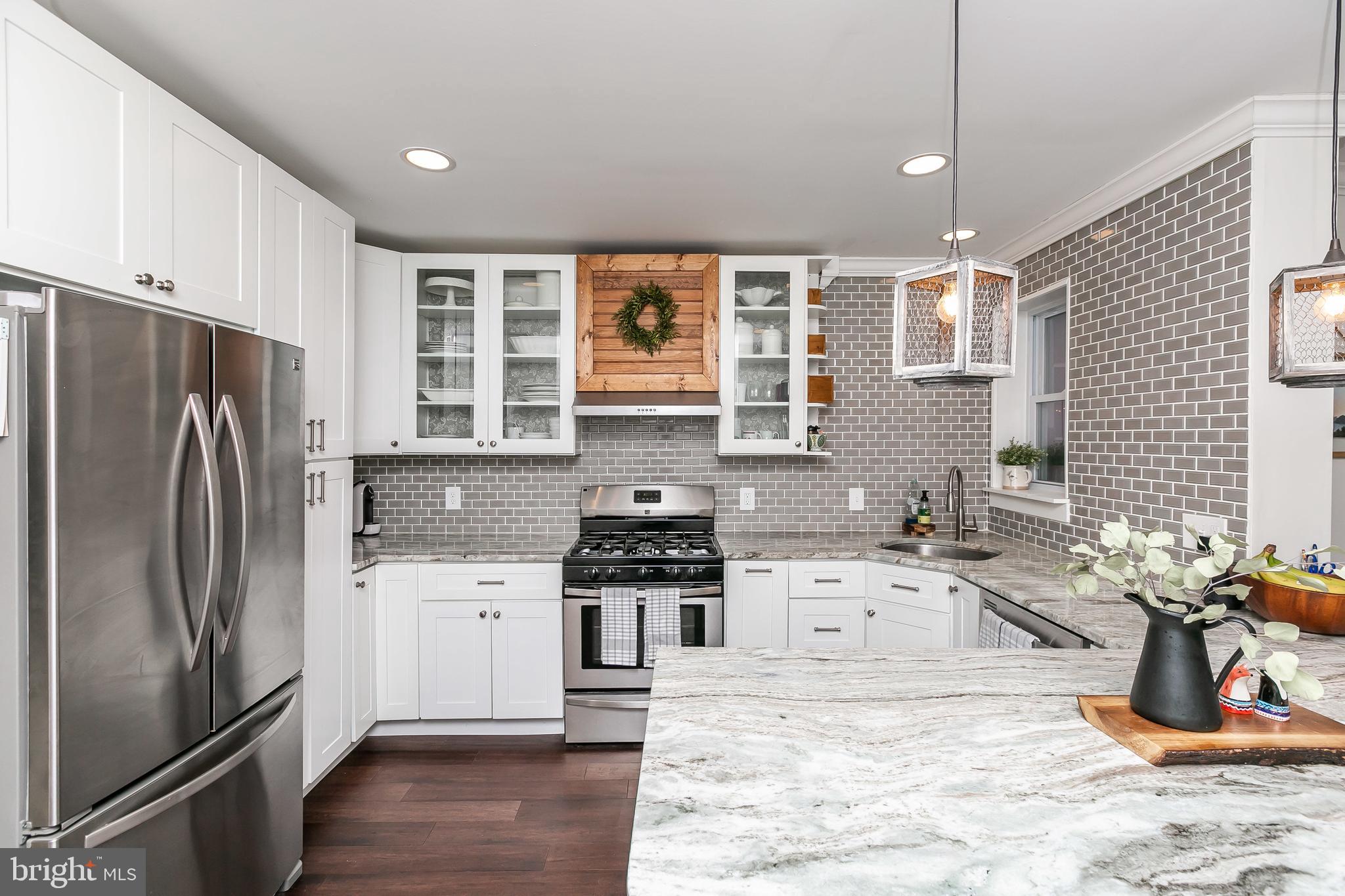 RIVERSIDE - Residential