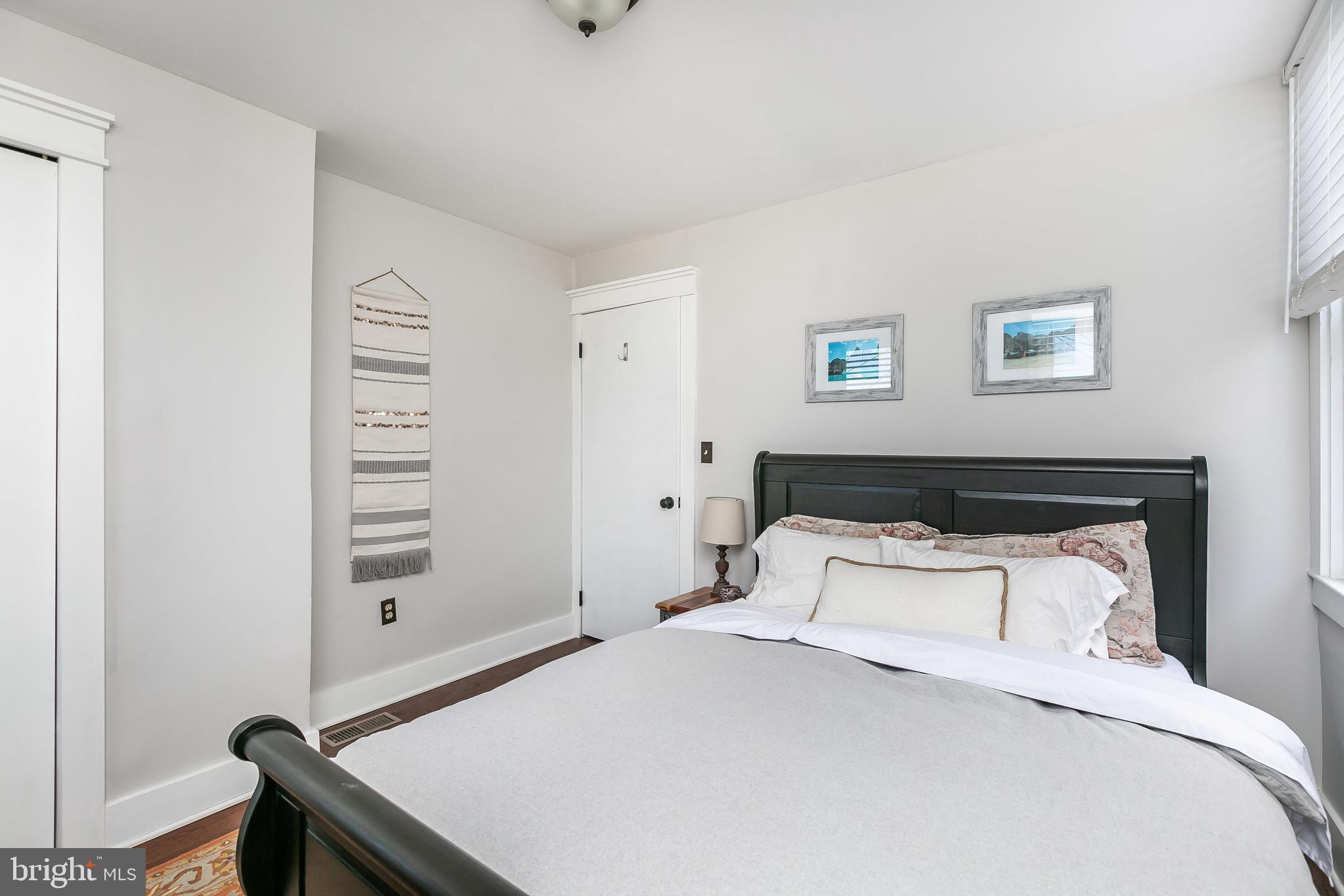 RIVERSIDE - Residential