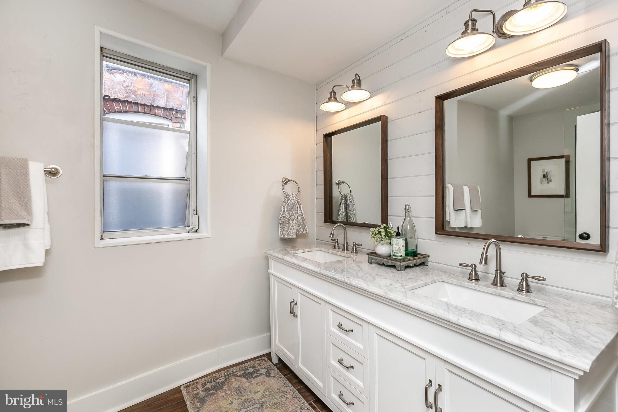 RIVERSIDE - Residential