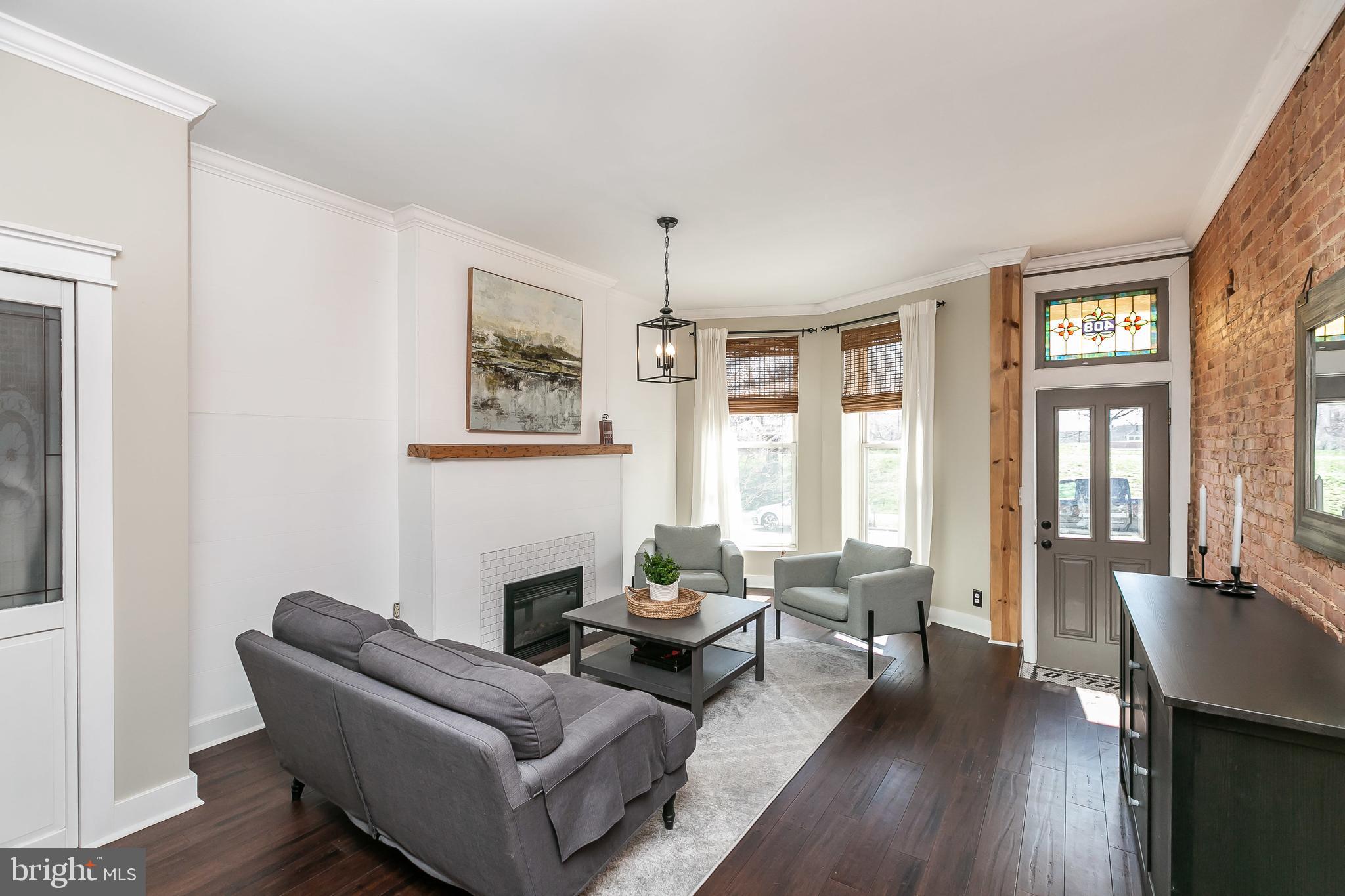 RIVERSIDE - Residential