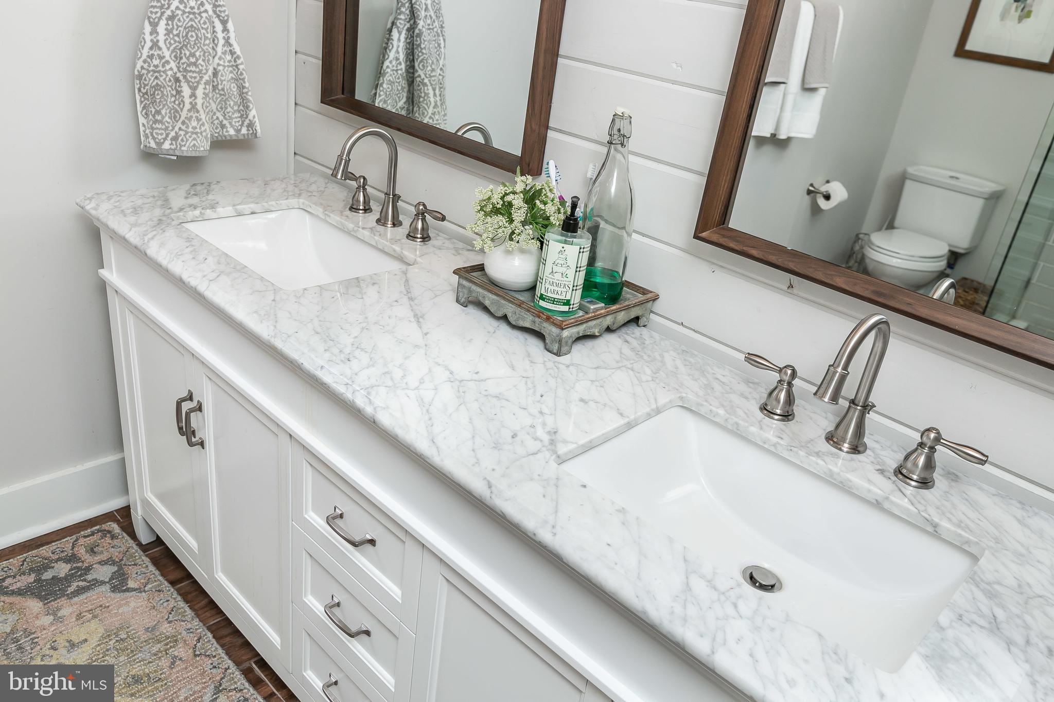 RIVERSIDE - Residential