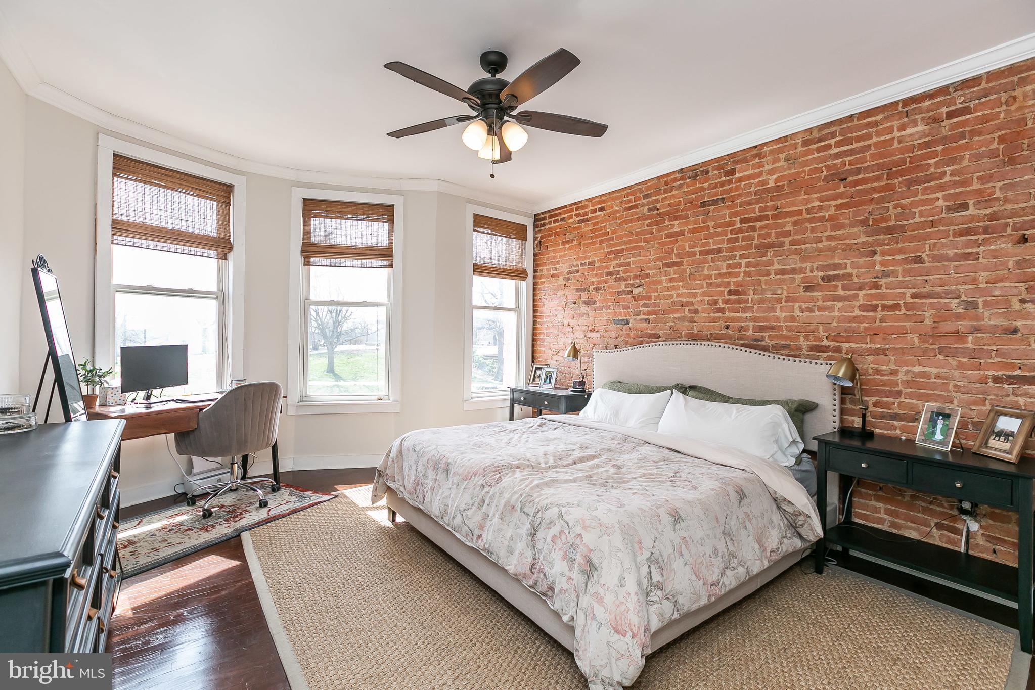 RIVERSIDE - Residential