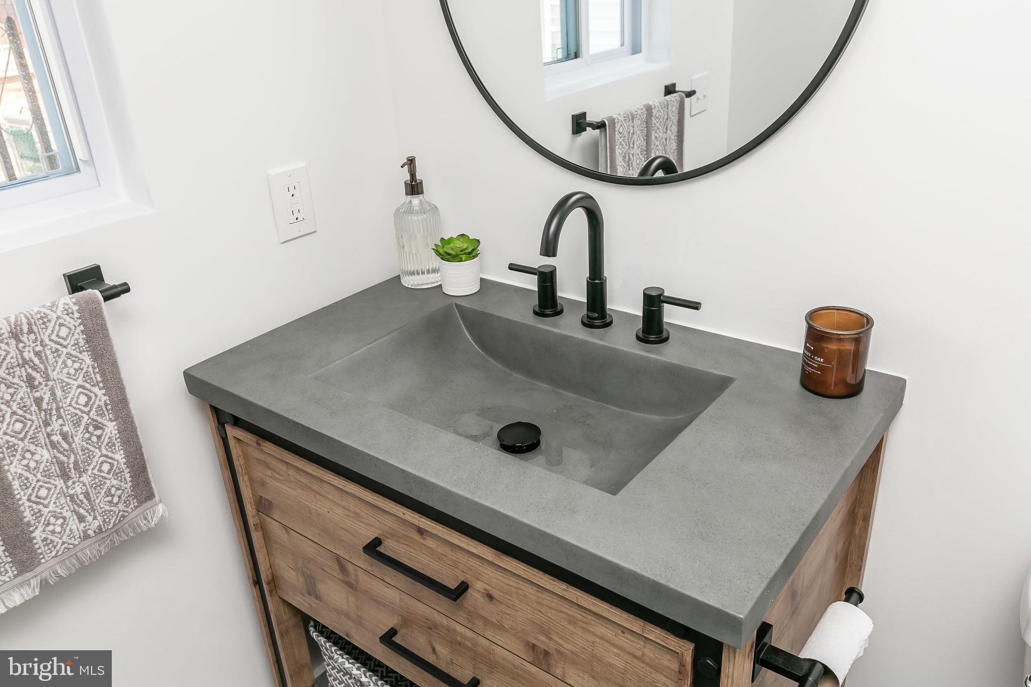 RIVERSIDE - Residential