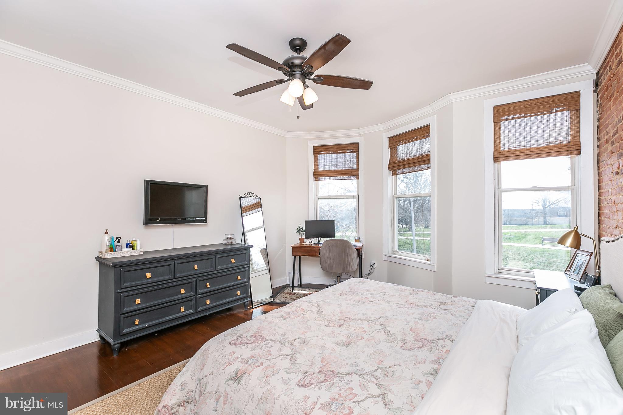 RIVERSIDE - Residential