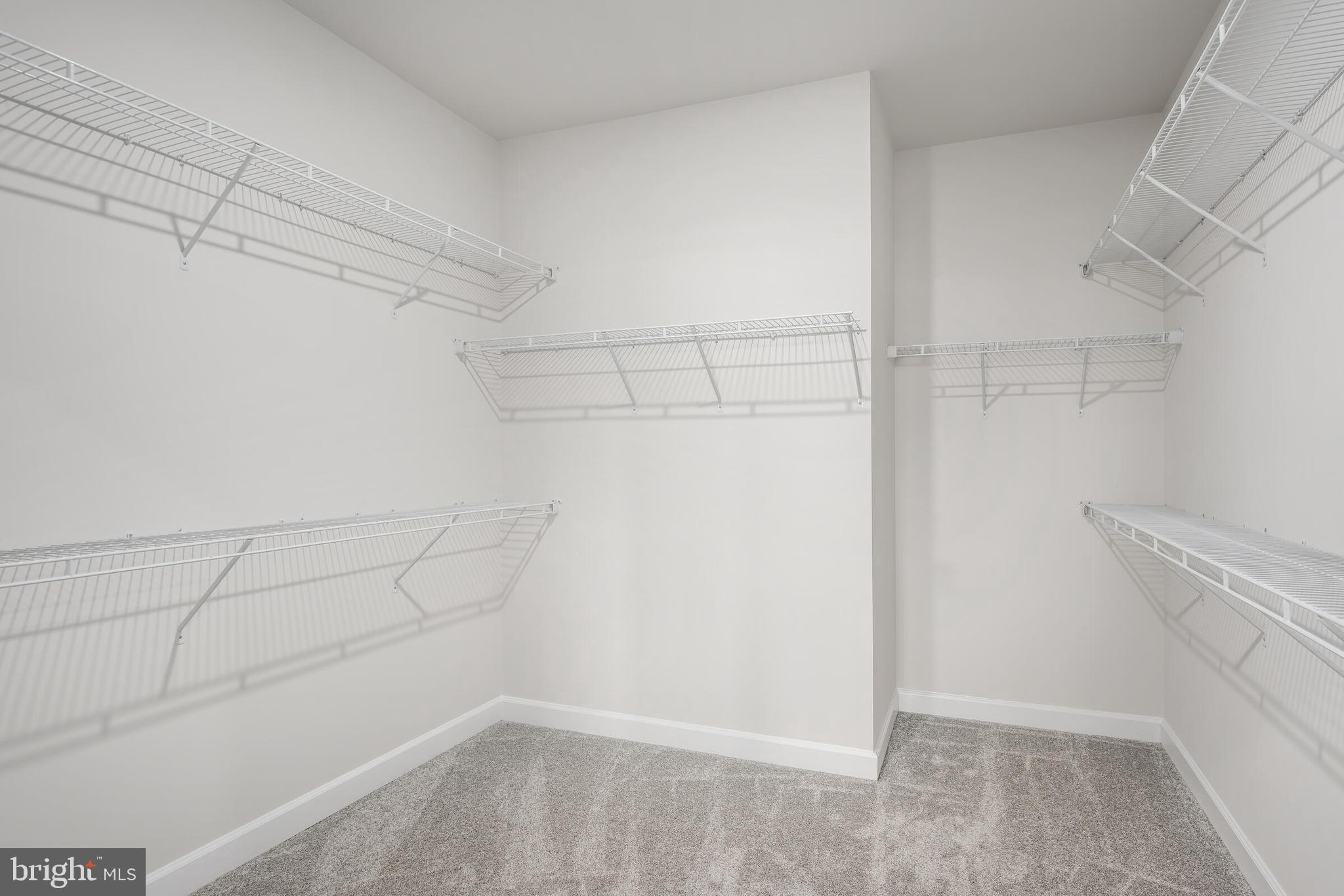 ASHBURN STATION - Residential