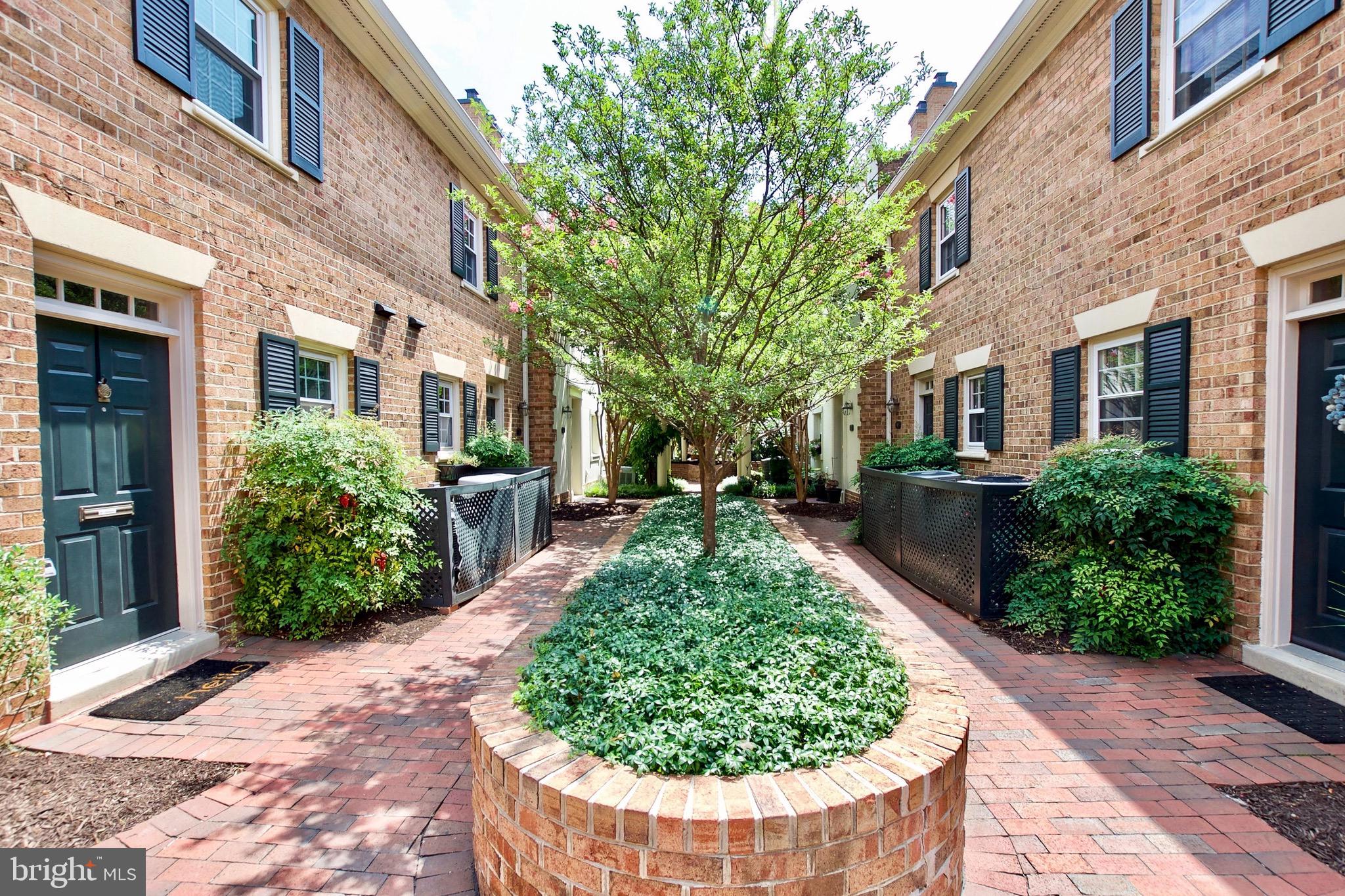 WATERGATE OF ALEXANDRIA - Residential