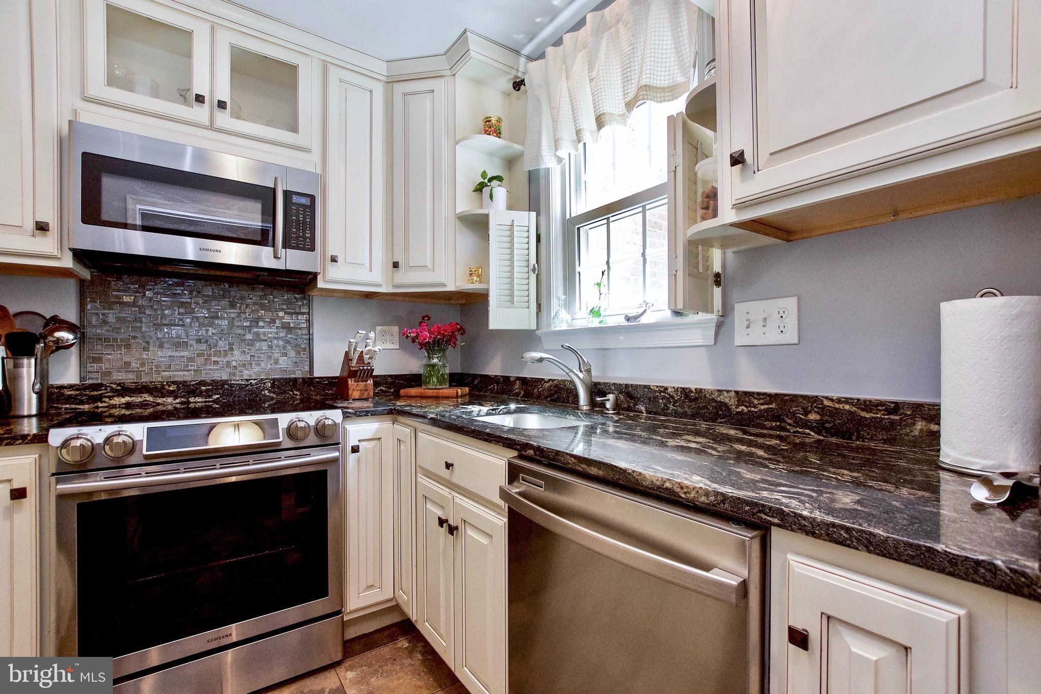 WATERGATE OF ALEXANDRIA - Residential