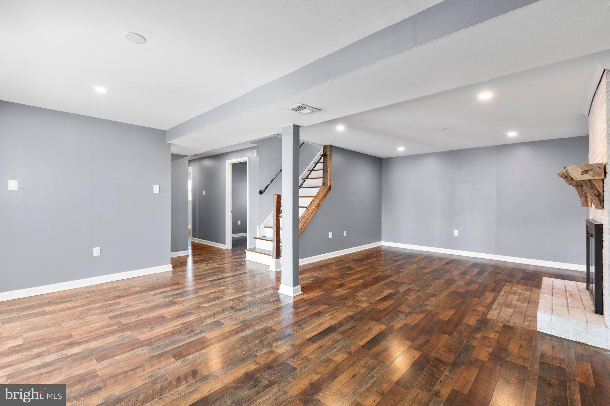 DALE CITY - Residential