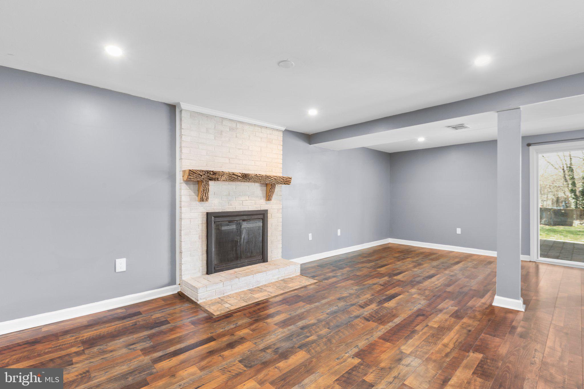 DALE CITY - Residential