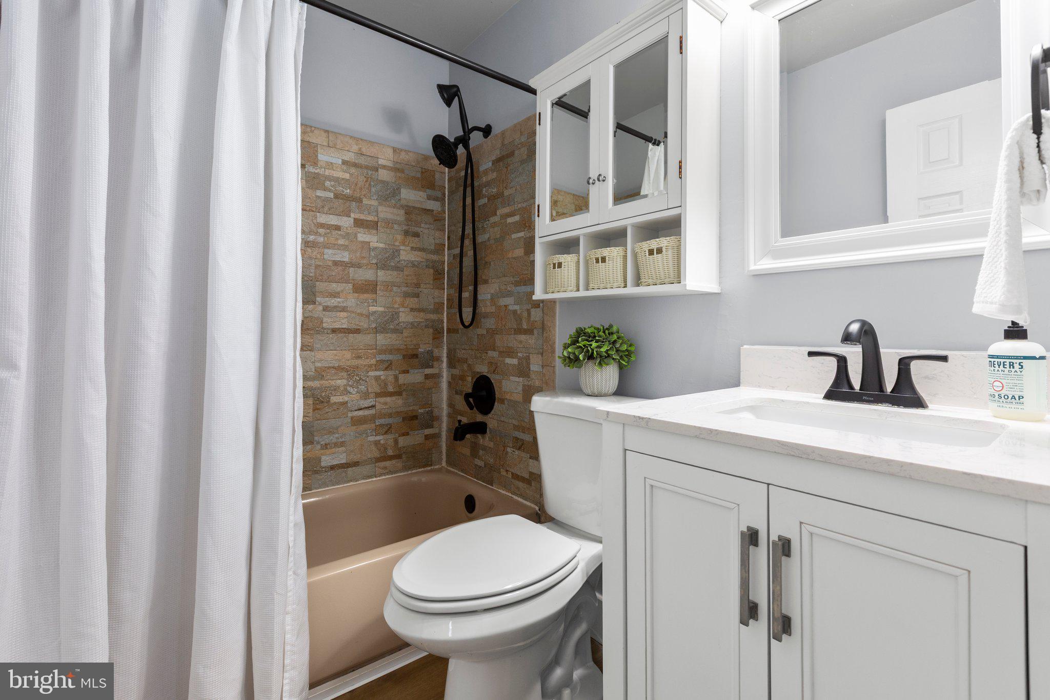 DALE CITY - Residential