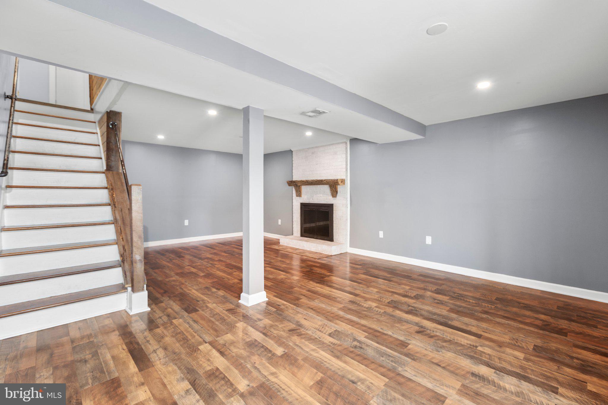 DALE CITY - Residential