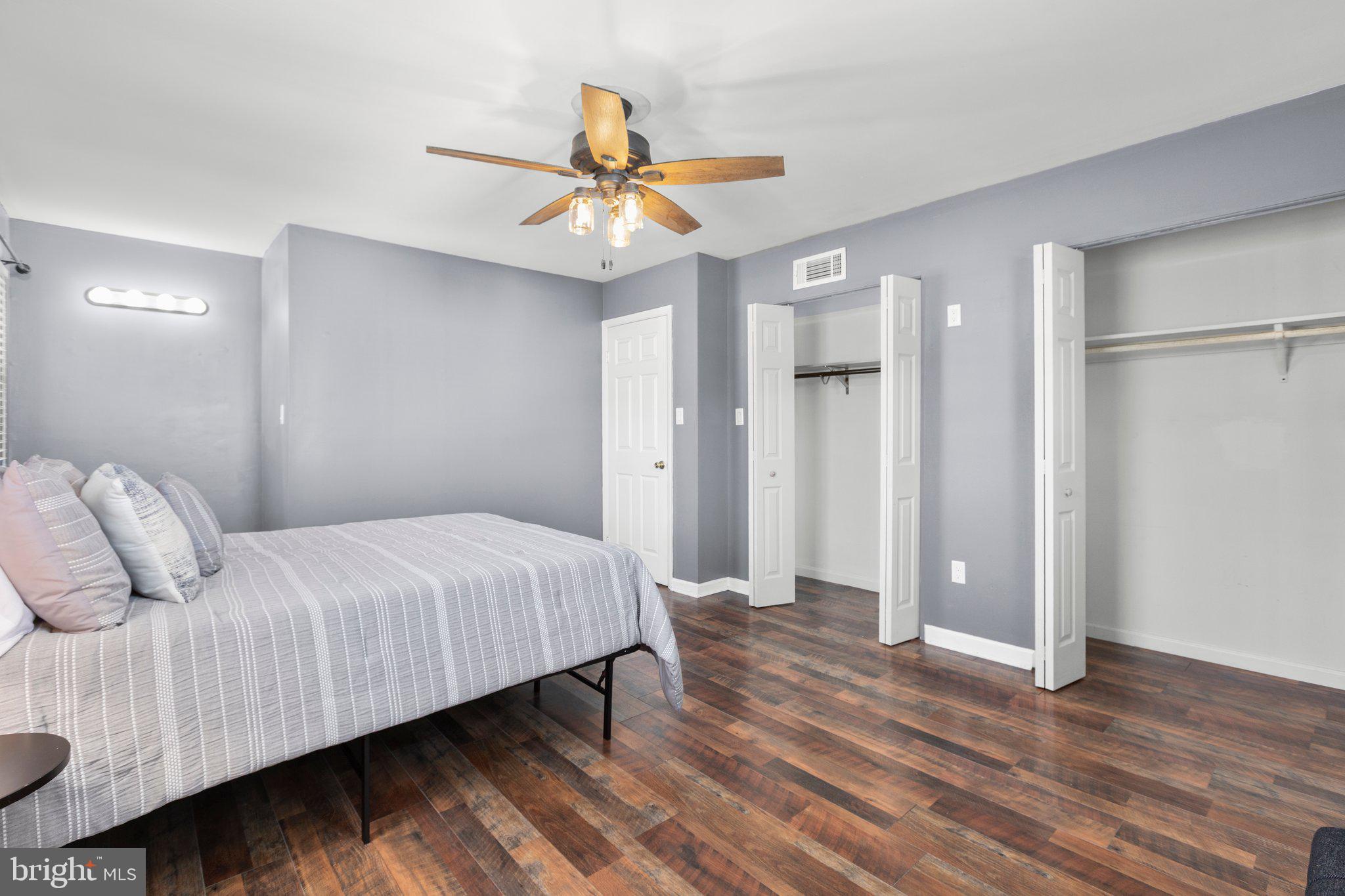 DALE CITY - Residential