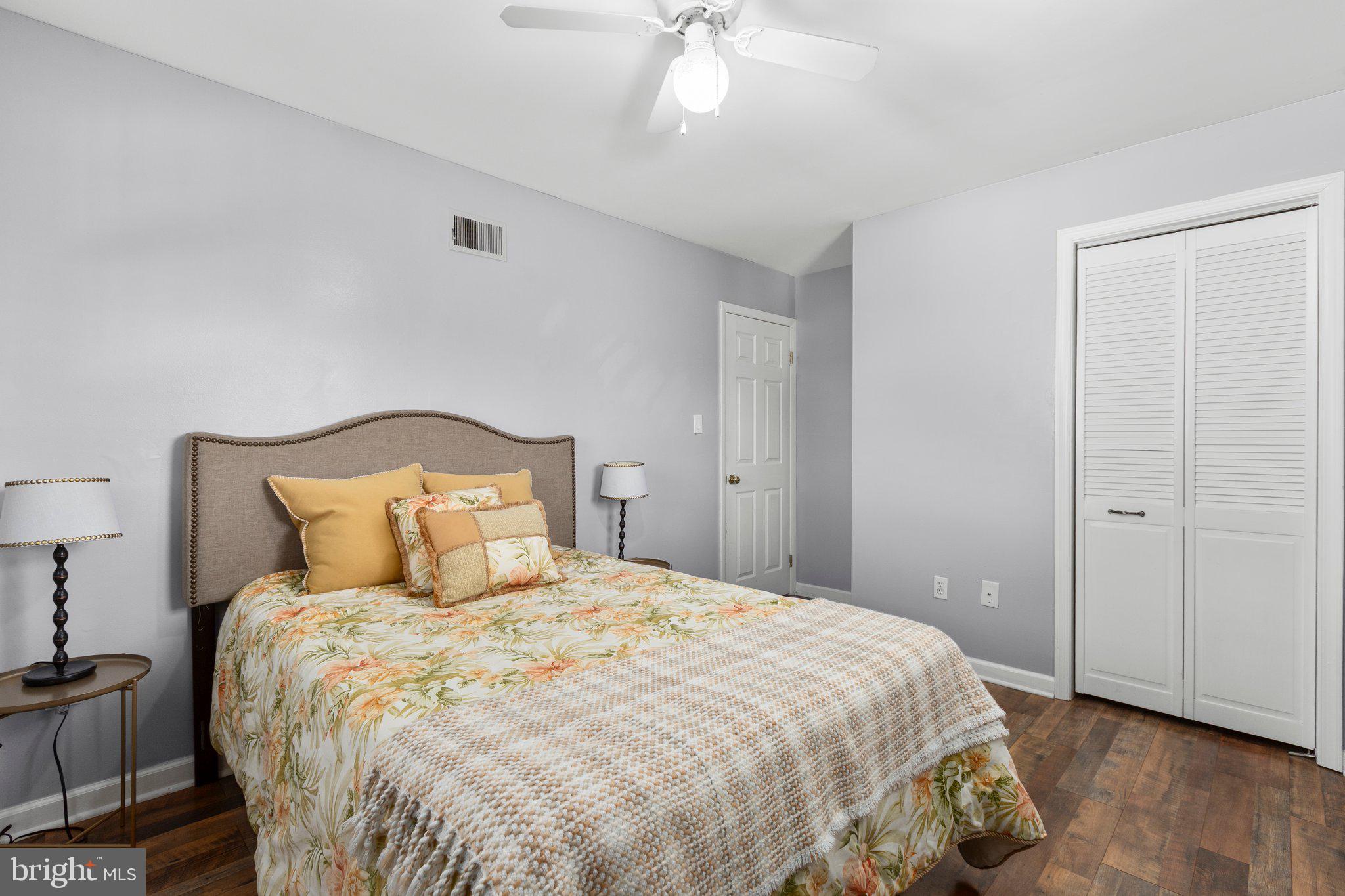 DALE CITY - Residential