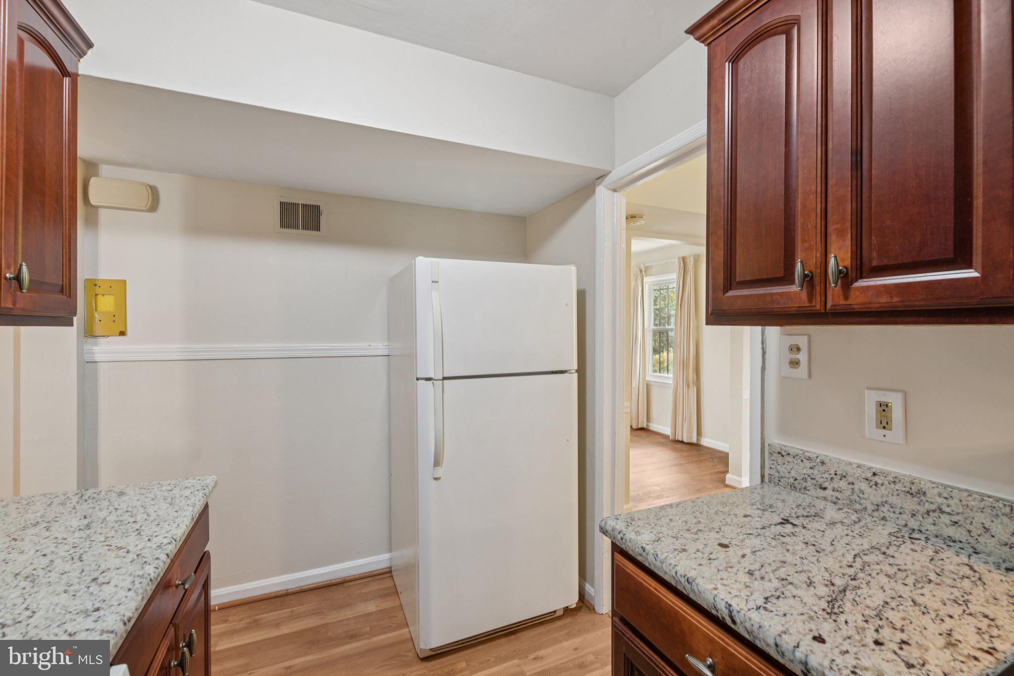 PARKLAWN - Residential Lease