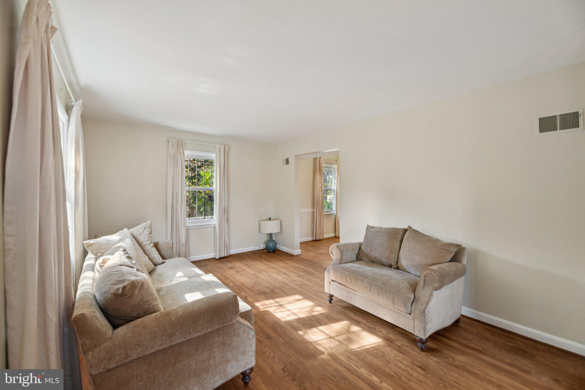 PARKLAWN - Residential Lease